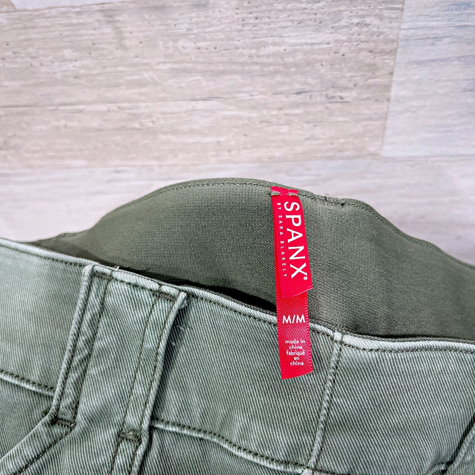 Spanx SPANX Stretch Ankle Cargo Pant Sage Green Womens Medium Size 30" / US 8 / IT 44 - 5 Thumbnail