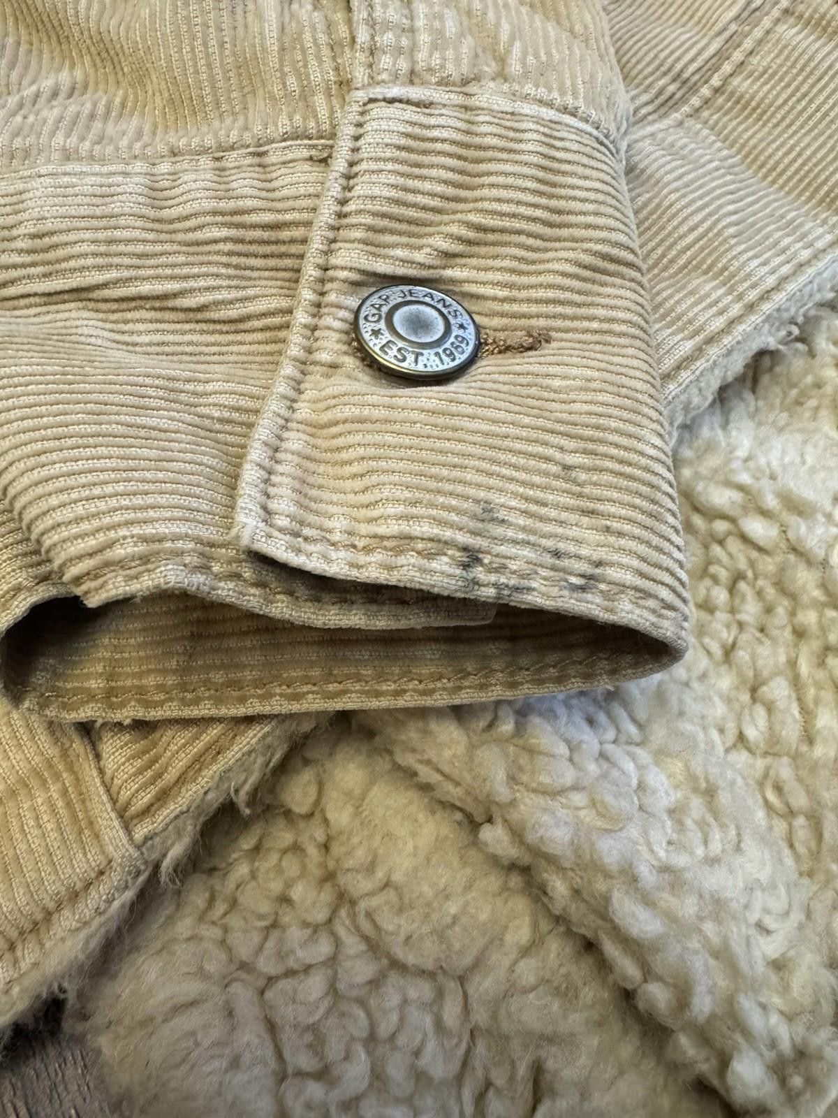 Gap Women’s M Y2K Gap Corduroy Tan Fur Lined Button Up Jacket Size M / US 6-8 / IT 42-44 - 8 Thumbnail