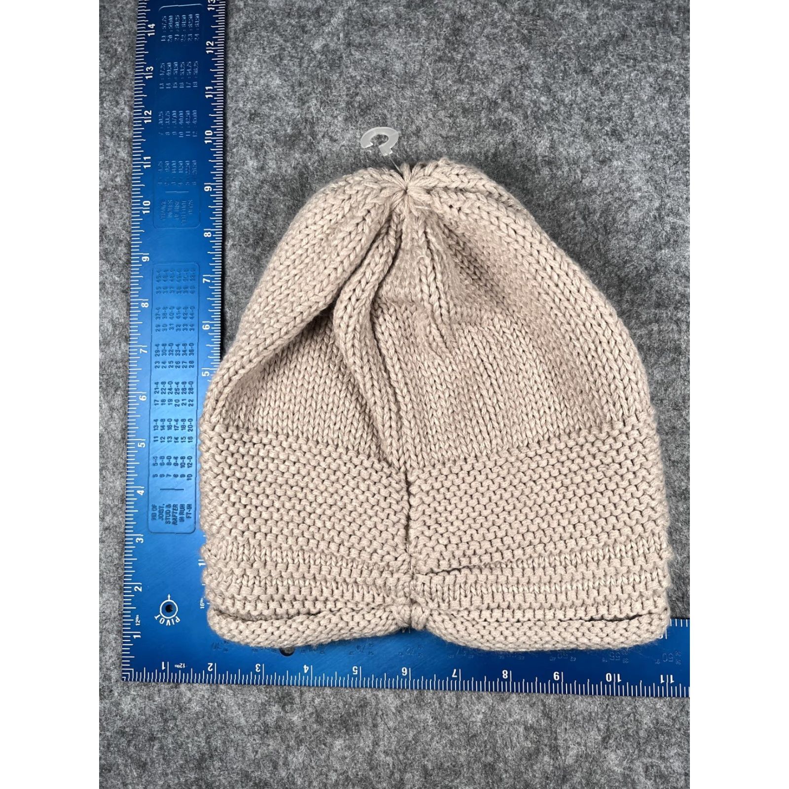 Vintage C.C Womens Beanie Hat One Size Beige Knit Acrylic Stretch Casual Winter Warm Size ONE SIZE - 3 Thumbnail