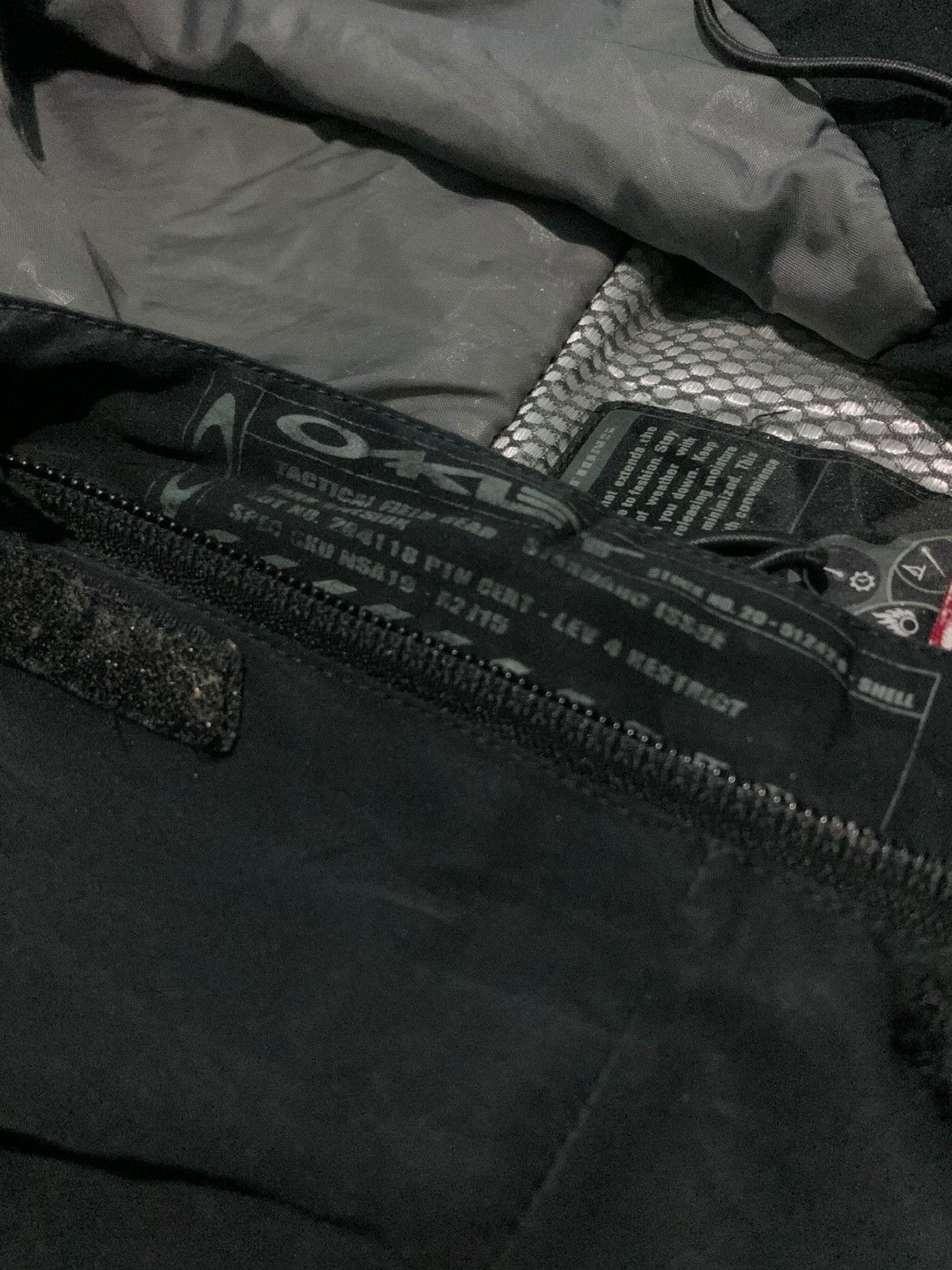 Oakley Oakley Software Nitro Fuel 2 Assymetrical Snowboard Jacket Size US M / EU 48-50 / 2 - 14 Thumbnail