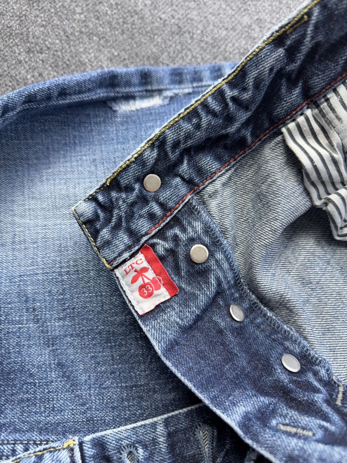 Japan Rags 🔥 Japan Rags Vintage 00s Y2K Distressed Blue Denim Jeans Size US 33 - 13 Thumbnail