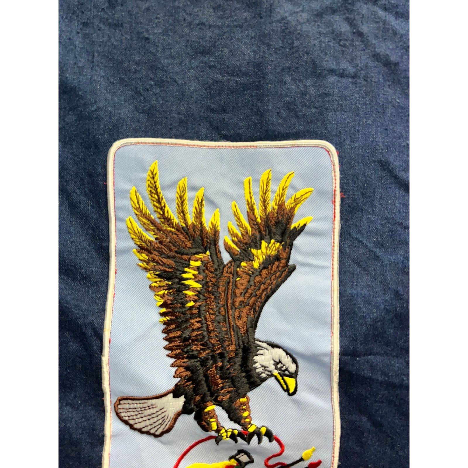 Vintage Vintage Denim Vest Sleeveless Jacket Bald Eagle Art 80s L Size US L / EU 52-54 / 3 - 8 Thumbnail