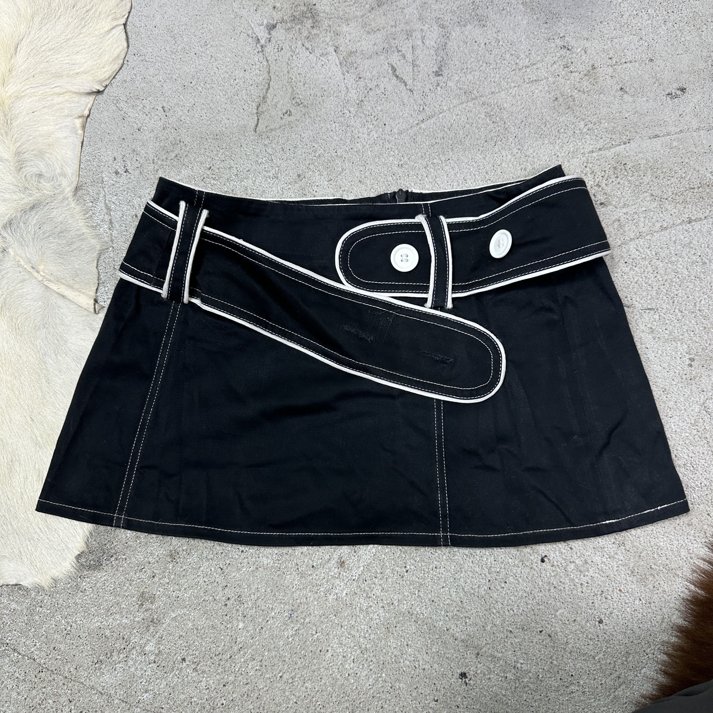 Vintage Vintage Avant Garde Micro Mini Contrast Stitch Skirt 00s Size 25" / US 0 / IT 36 - 2 Thumbnail
