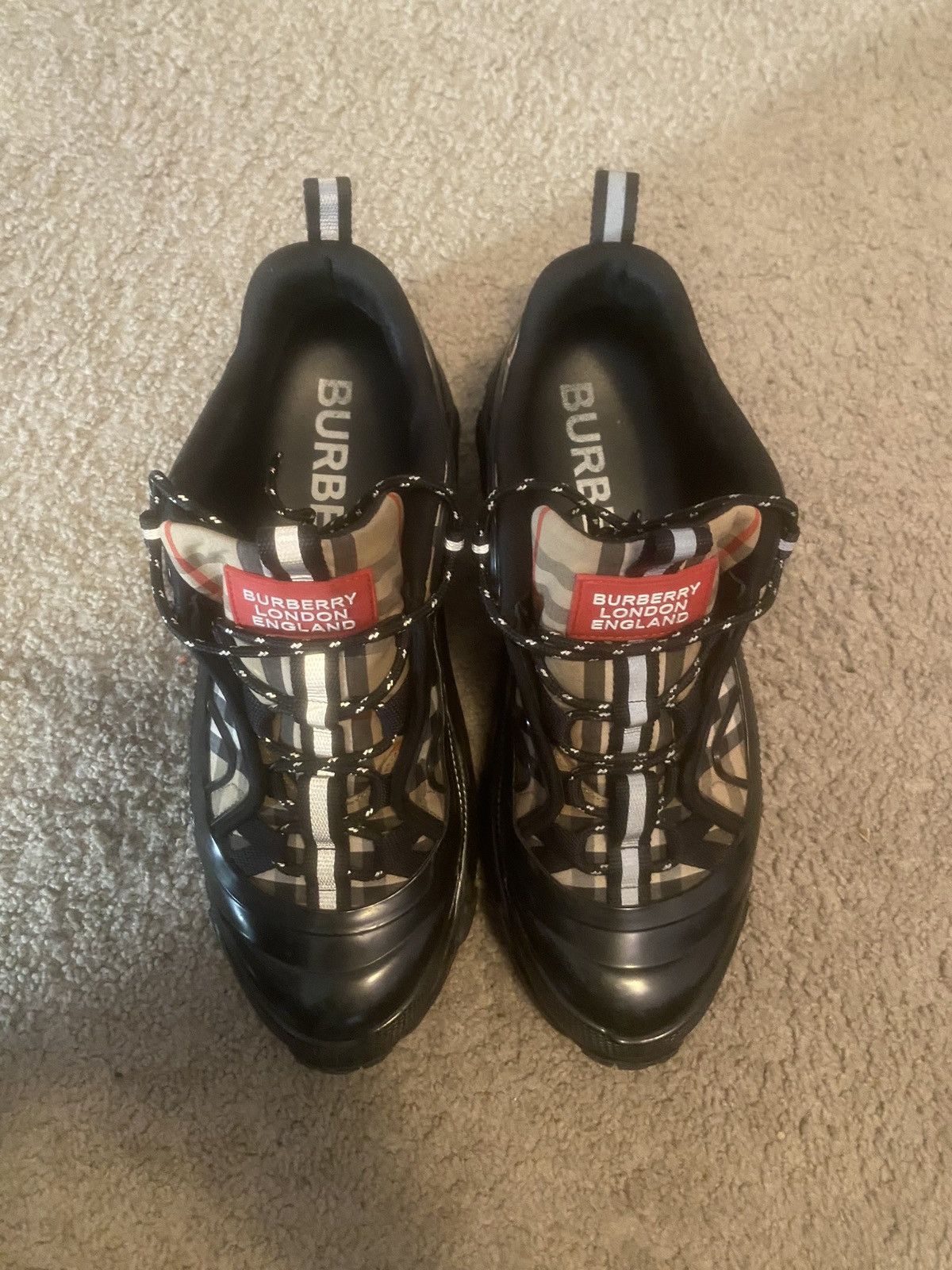 Burberry Burberry Black Vintage Check Sneakers! Size US 9.5 / EU 42-43 - 3 Thumbnail
