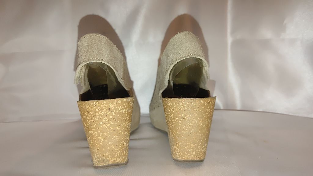 The Unbranded Brand A. Giannetti Cork Wedge Peep Toes Size 40 Size US 9.5 / IT 39.5 - 7 Thumbnail