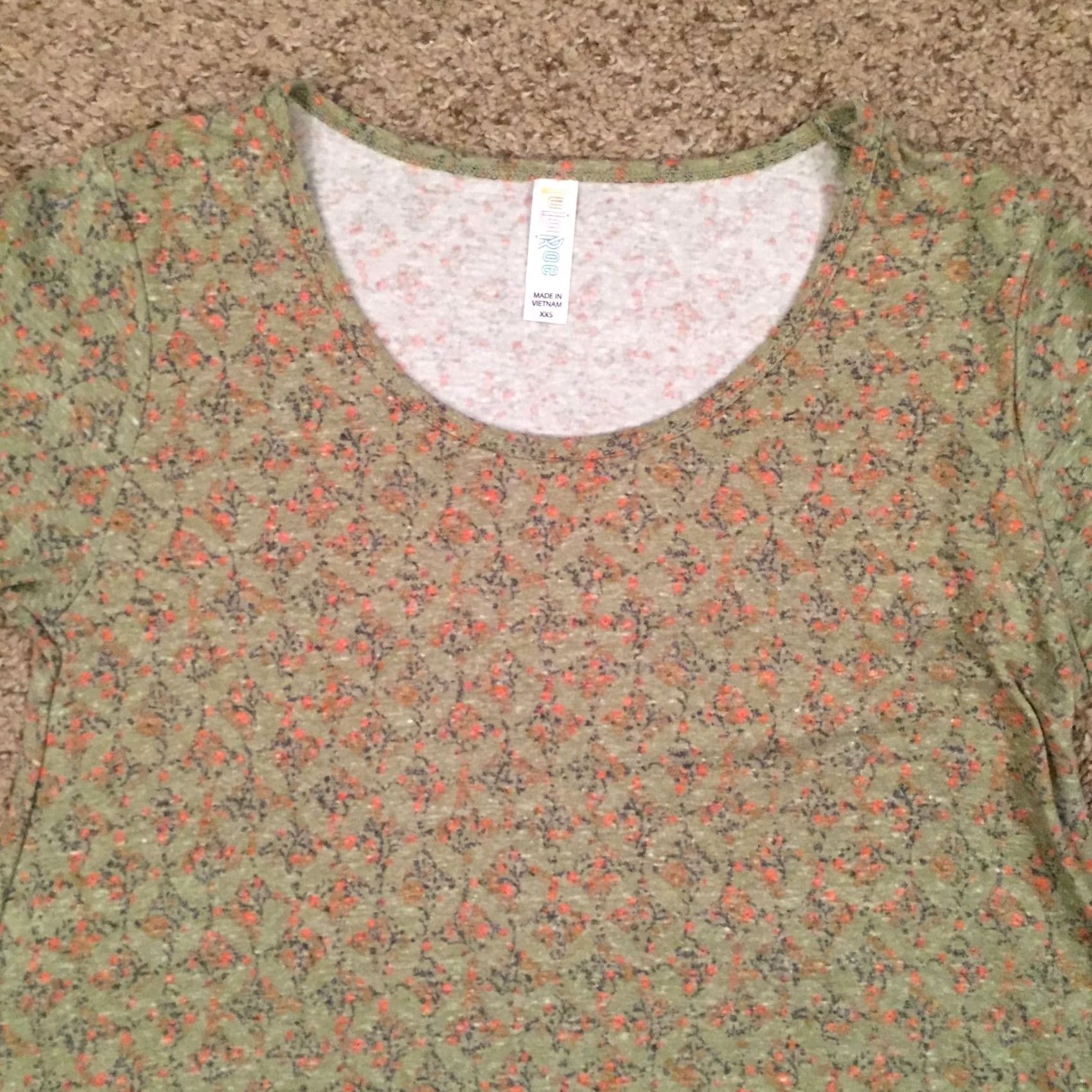 Vintage LuLaRoe Perfect T T-Shirt Womens XXS Green Floral Short Sleeve Tunic Top New Size XXS / US 00 / IT 34 - 3 Thumbnail