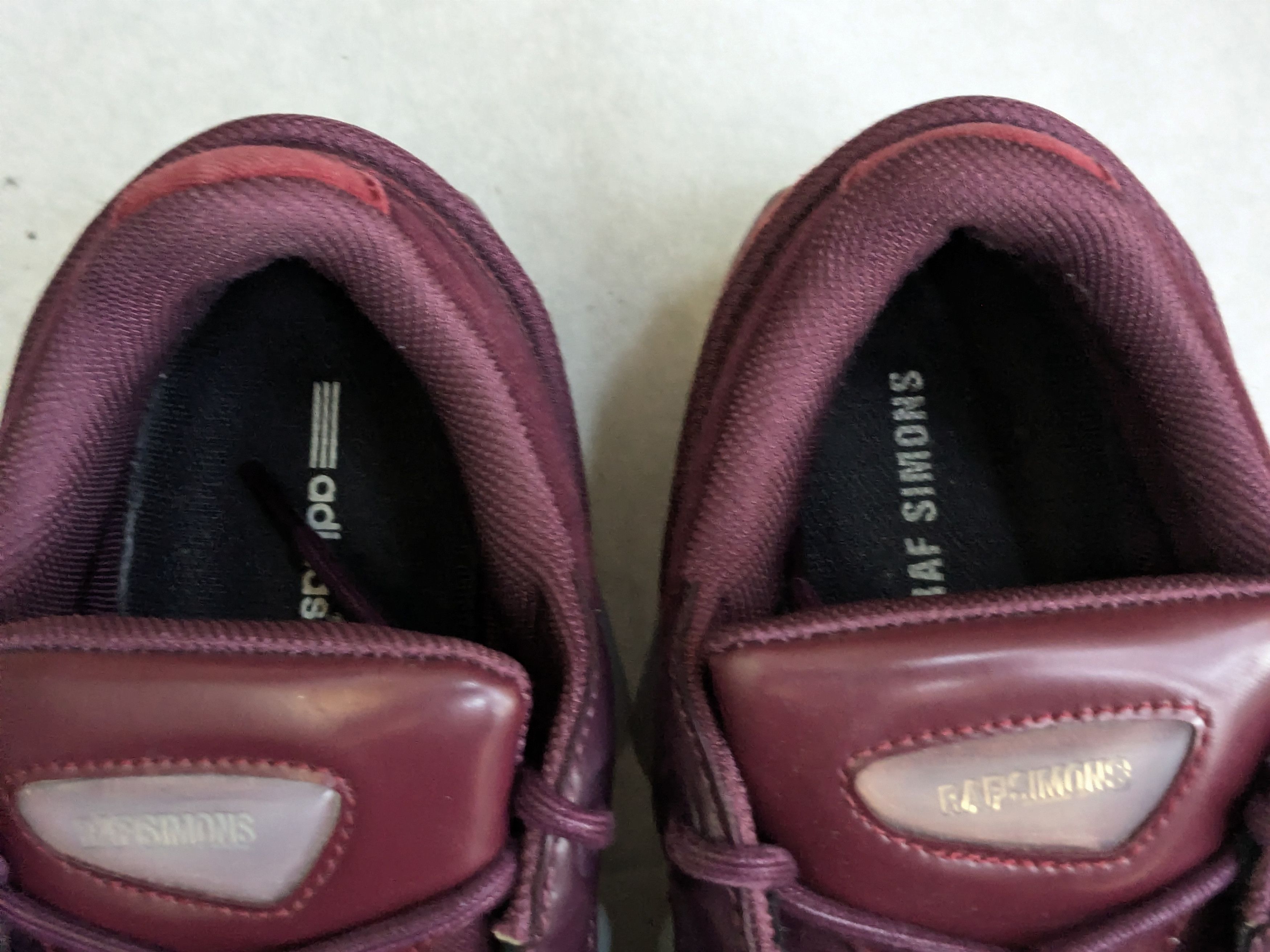Adidas × Raf Simons Adidas Raf Simons Ozweego 3 Red Burgundy 10 Size US 10 / EU 43 - 6 Thumbnail