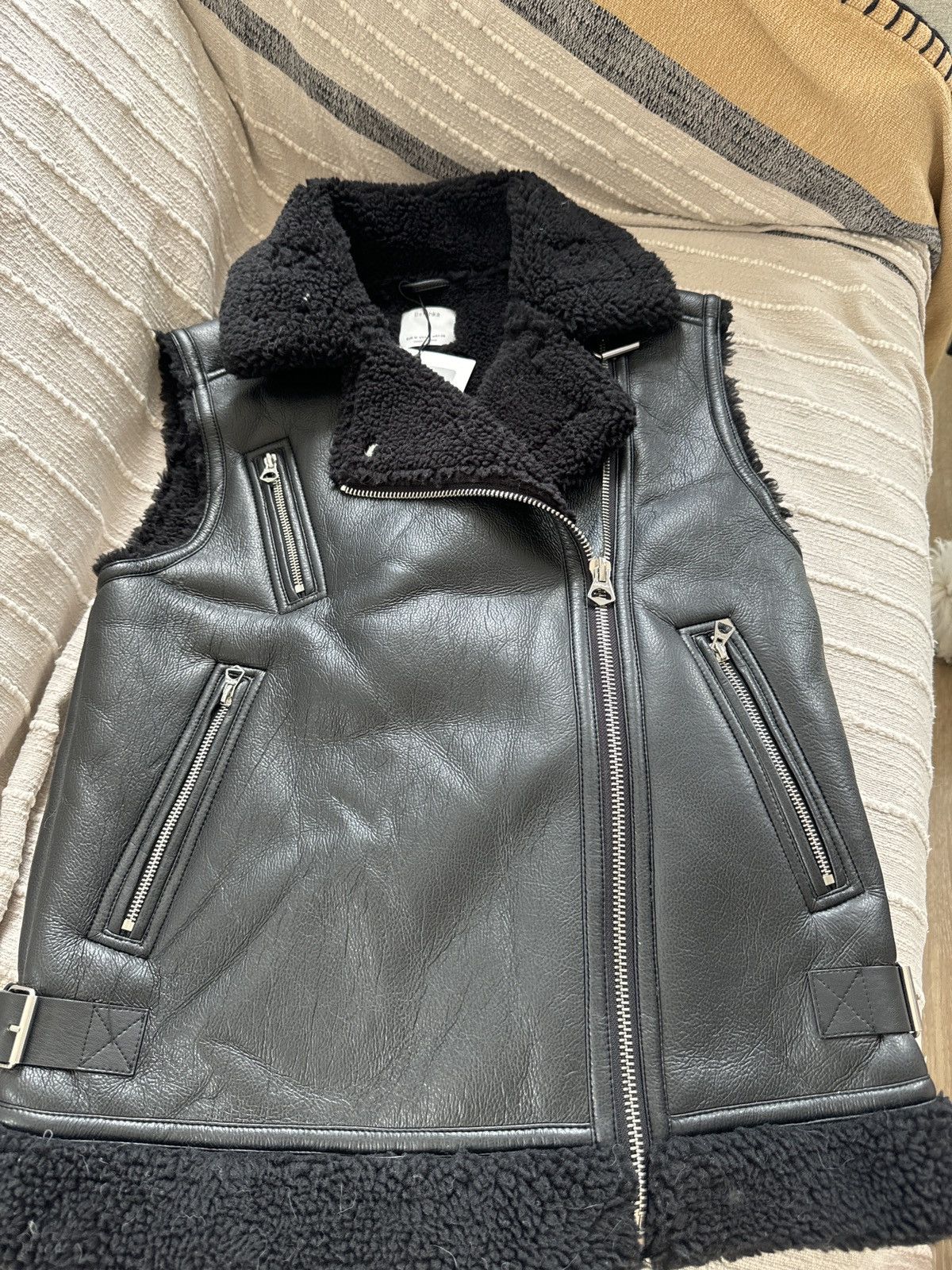 Bershka Brand-new eco-friendly fur sample garment Size M / US 6-8 / IT 42-44 - 1 Thumbnail