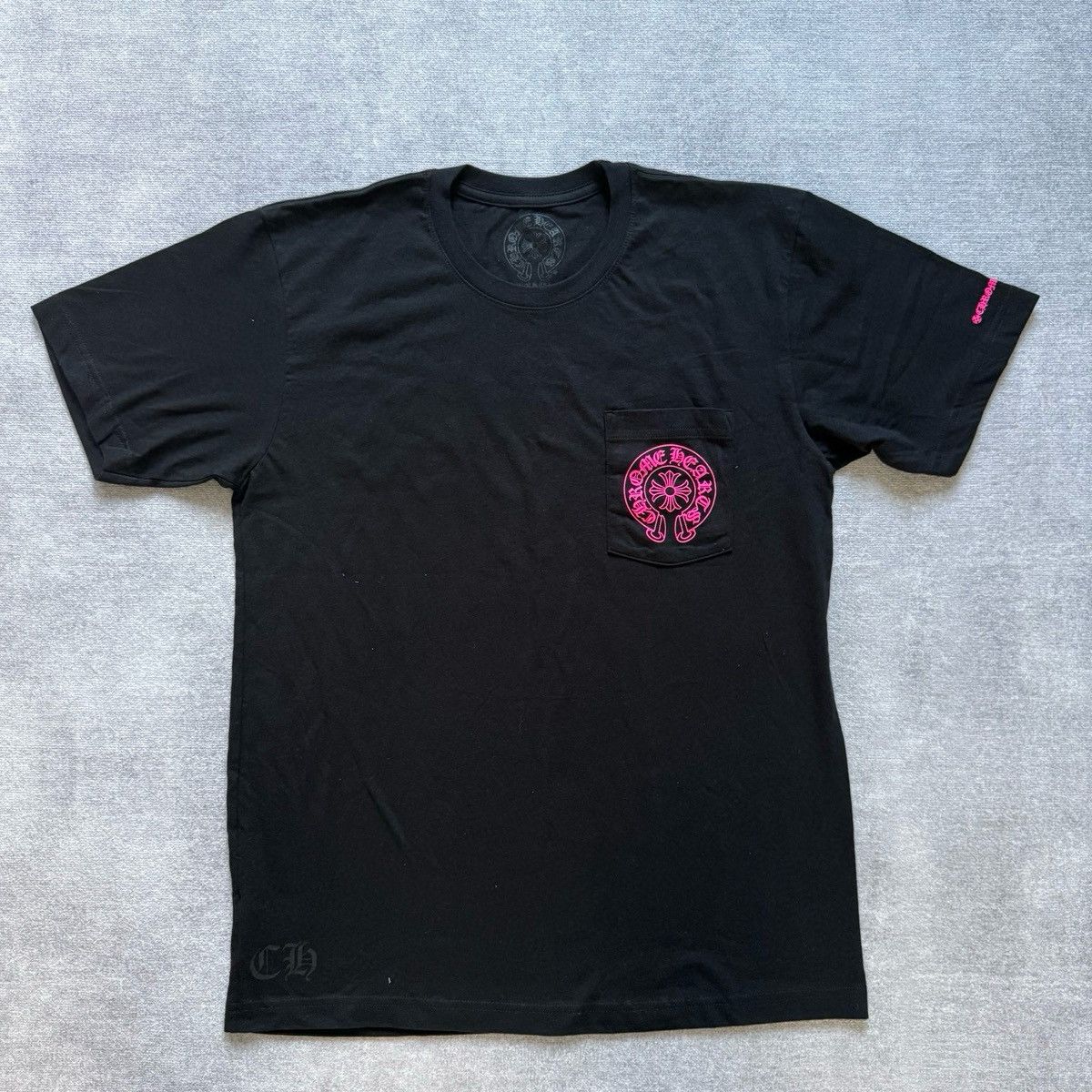 Chrome Hearts Chrome Hearts Horseshoe T-Shirt Size Medium | Grailed