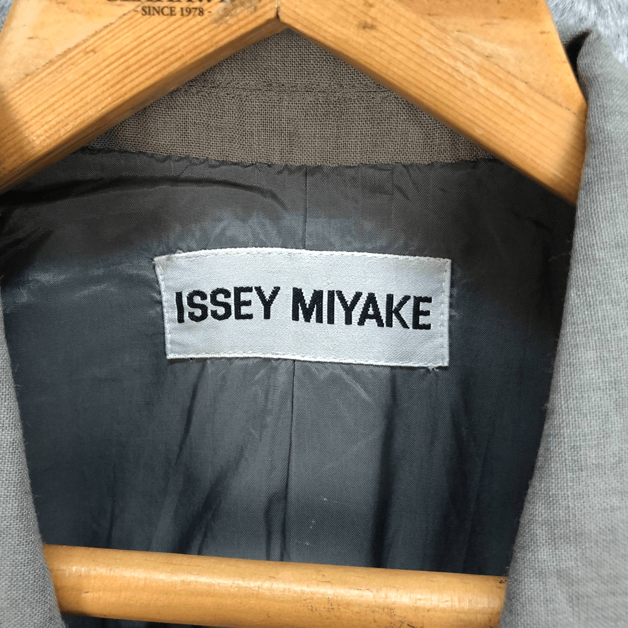 Designer × Issey Miyake VINTAGE 93's S/S ISSEY MIYAKE SUIT JACKET #6003-217 Size US M / EU 48-50 / 2 - 7 Thumbnail