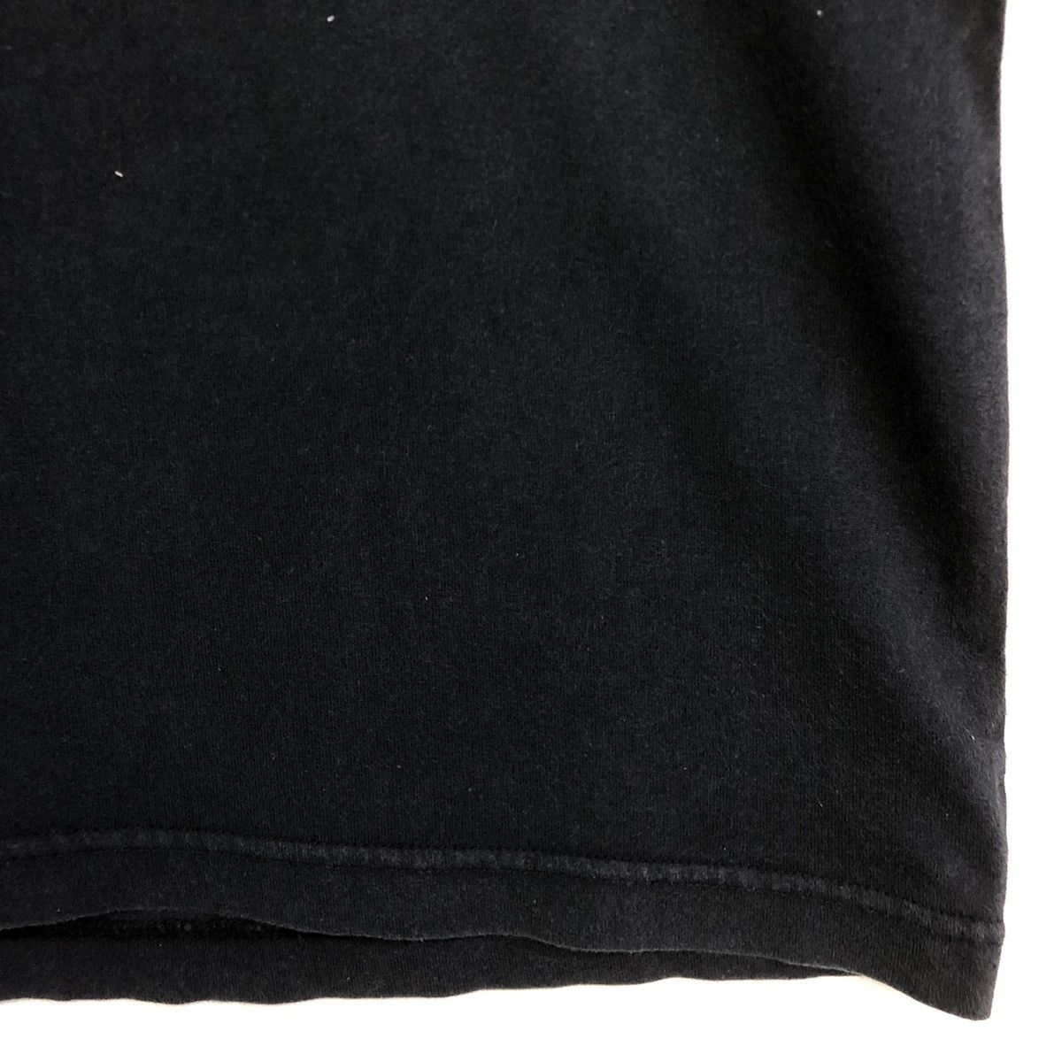 Jean-Michel Basquiat × Uniqlo Uniqlo X Jean Michel Basquiat Art Wording Backhitt Tshirt Size US L / EU 52-54 / 3 - 6 Thumbnail