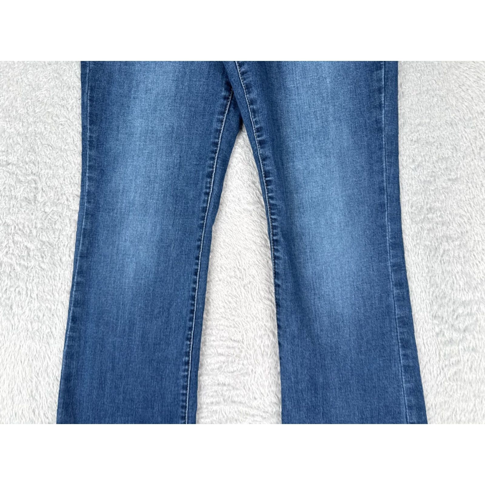 Vintage Maurices Jeans Womens 28x30 Blue Denim Mid Rise 28 30 5-Pocket Distressed Flared Bootcut Cotton Blend USA Size 34" / US 12 / IT 48 - 3 Thumbnail