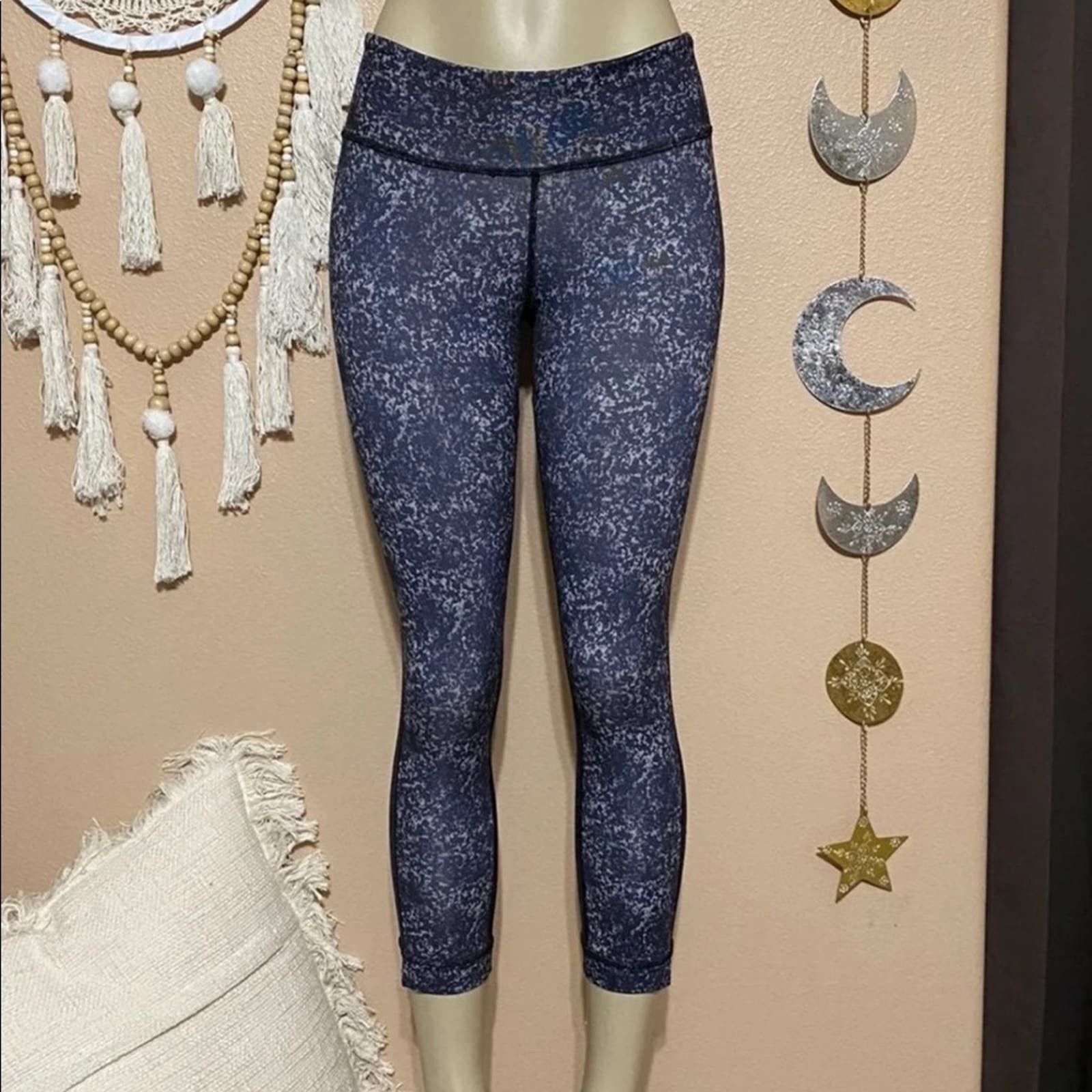 Lululemon Lululemon leggings Size US 26 / EU 42 - 1 Thumbnail