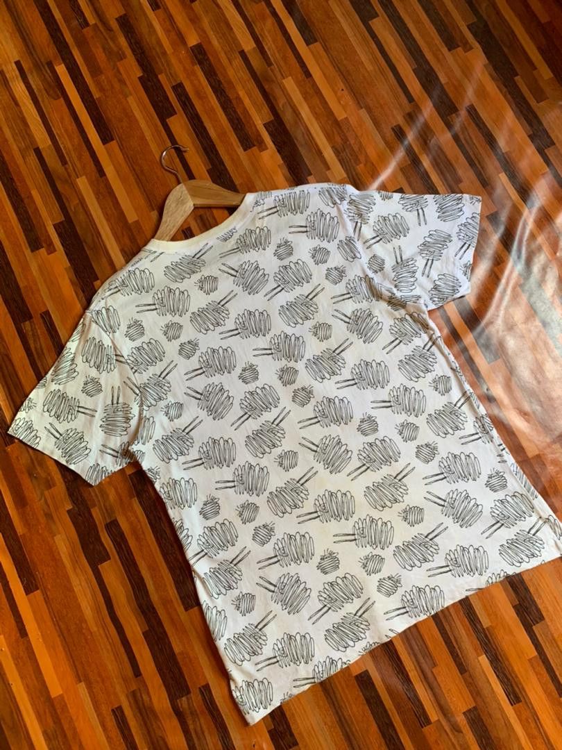 Japanese Brand P1-3 Joe Kaws Peanuts x Kaws Size US M / EU 48-50 / 2 - 3 Thumbnail