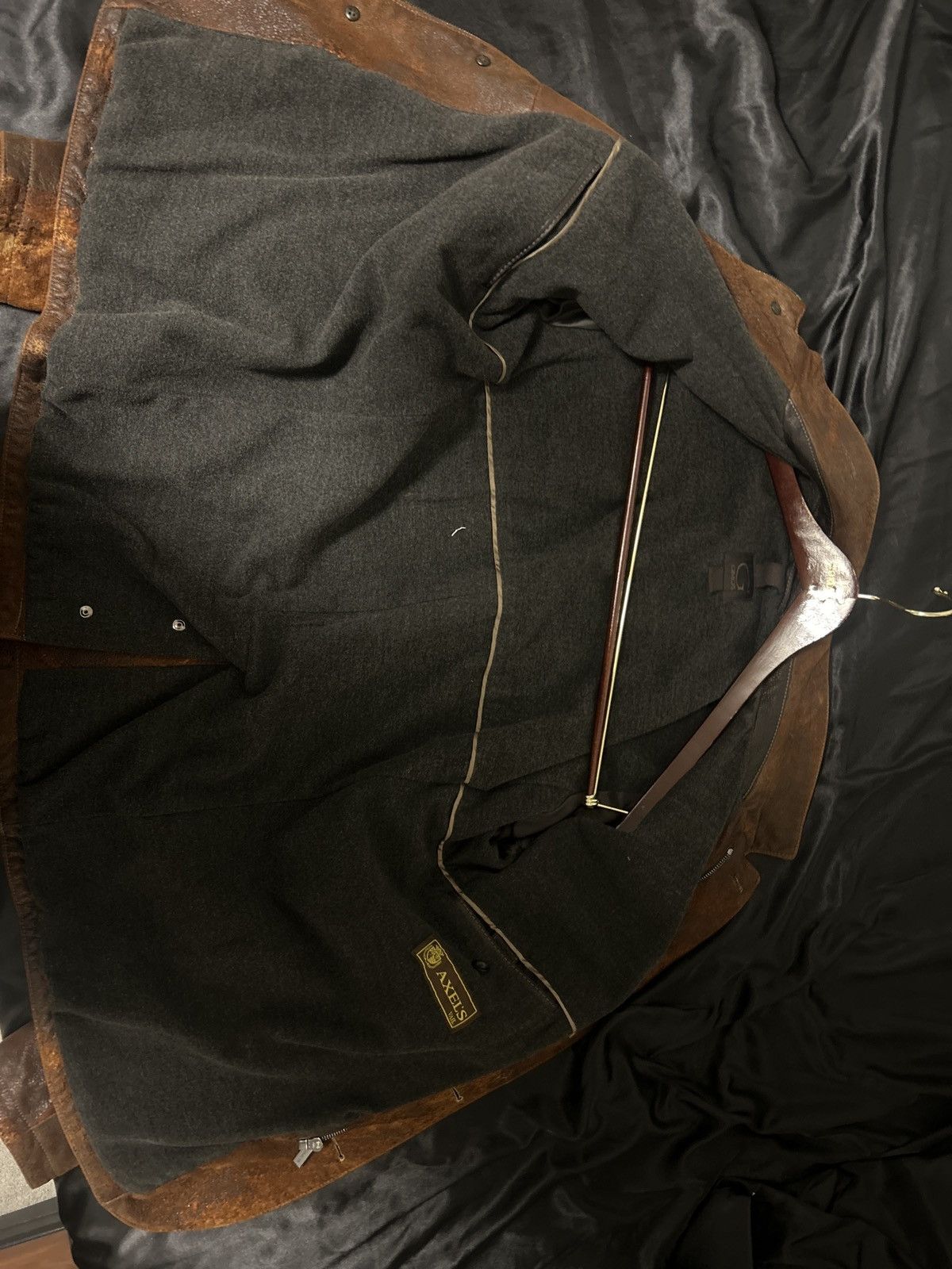 Gimo's Gimo’s Cervinia Mid-Weight Jacket Size US M / EU 48-50 / 2 - 1 Thumbnail