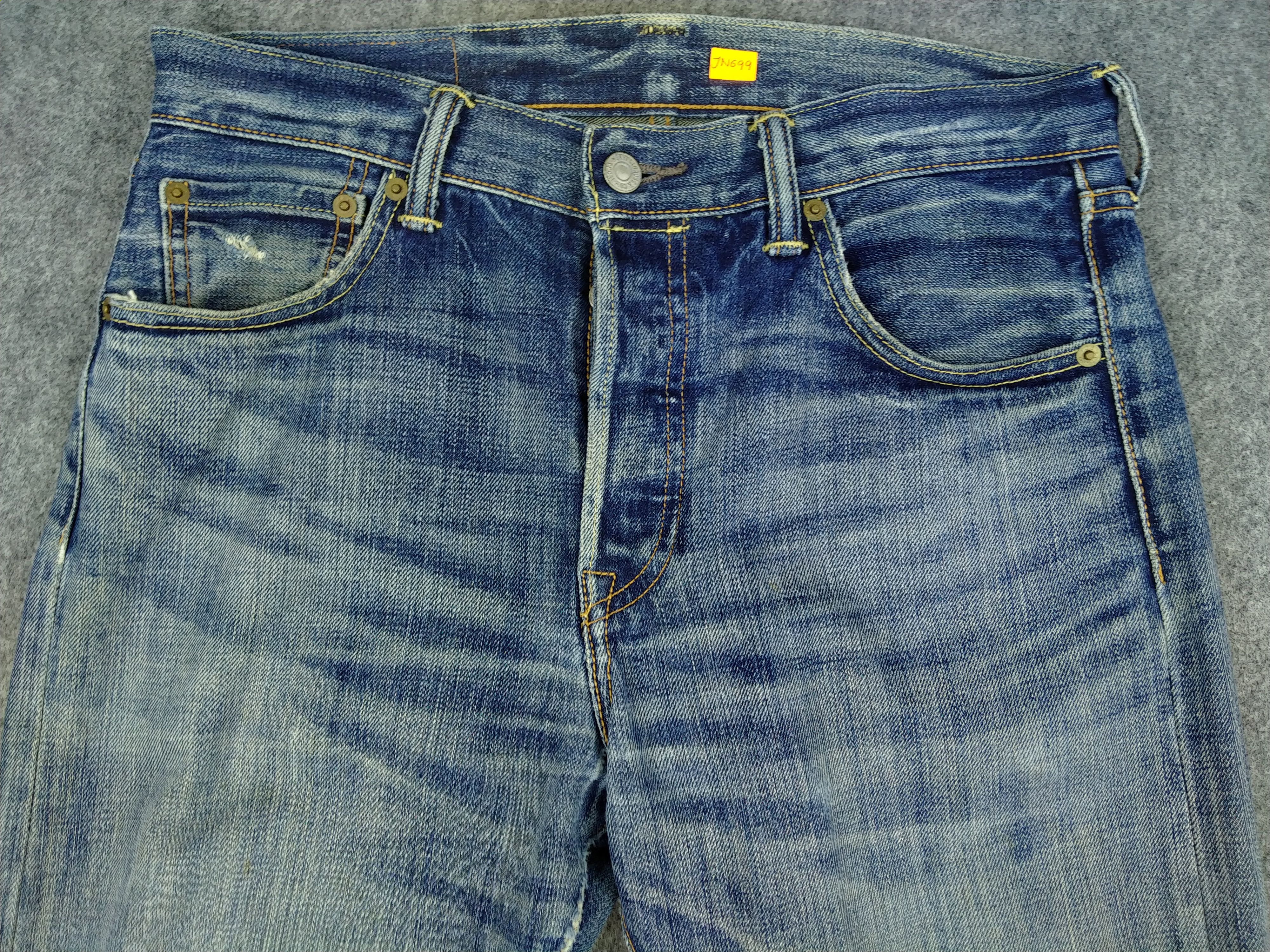Levi's Vintage Levi's 501 Distressed Whisker Denim 31x28.5 JN699 Size US 31 - 3 Thumbnail