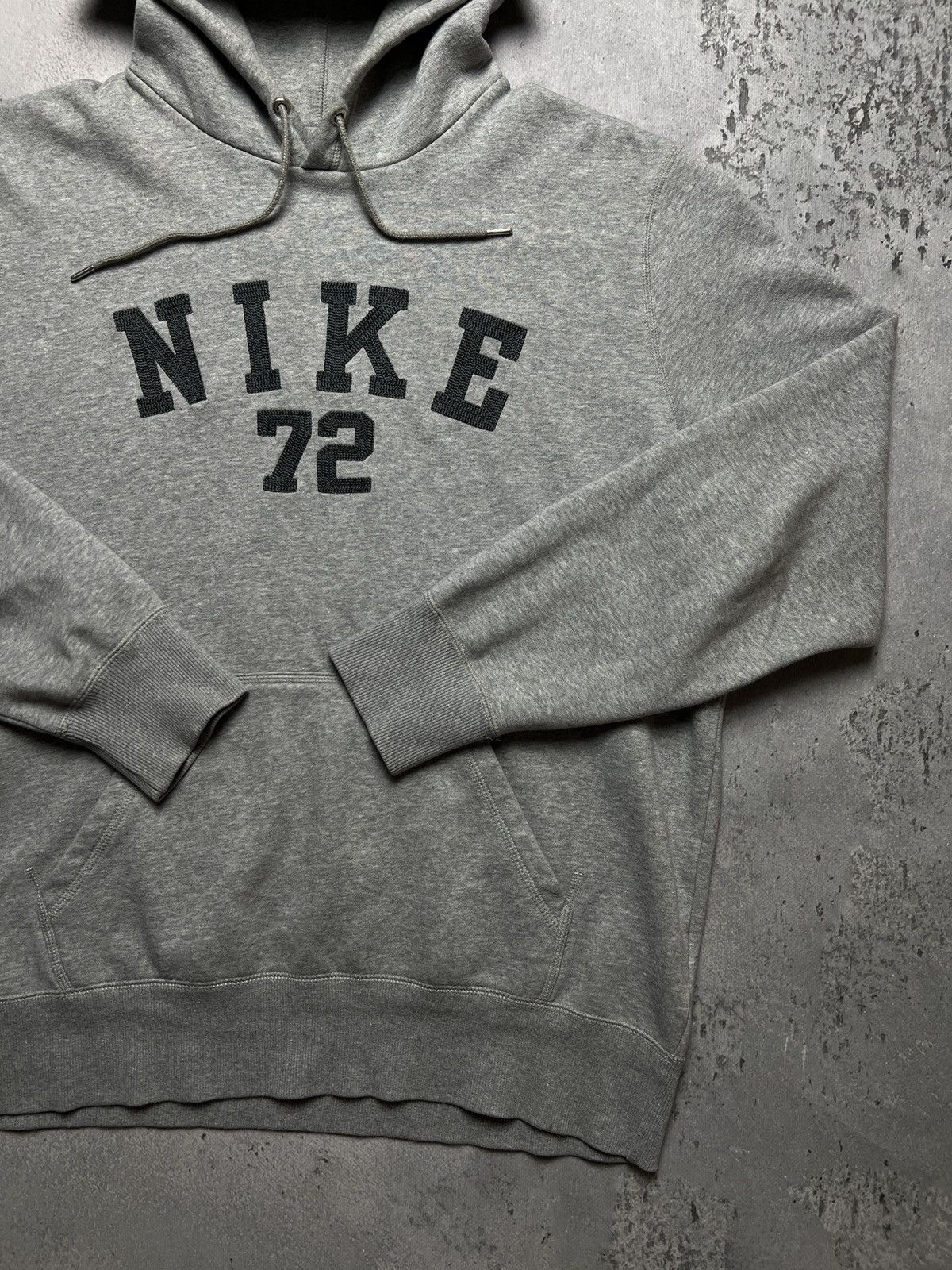 Nike Hoodie Nike Vintage center logo swoosh hype fit Travis Style Size US XL / EU 56 / 4 - 6 Thumbnail