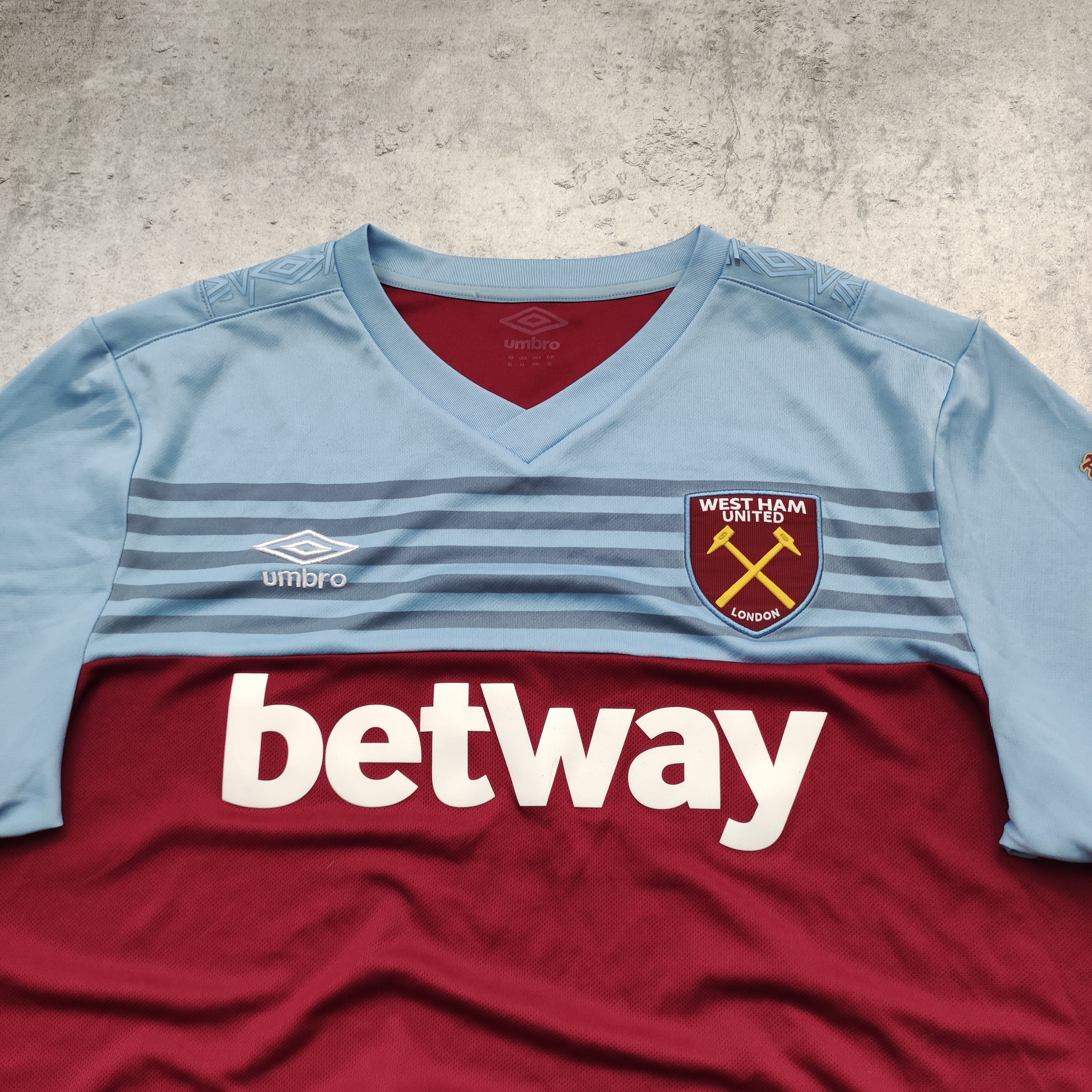 Umbro Rare Football West Ham United x Umbro 2019/20 Home Jersey Size US XL / EU 56 / 4 - 4 Thumbnail