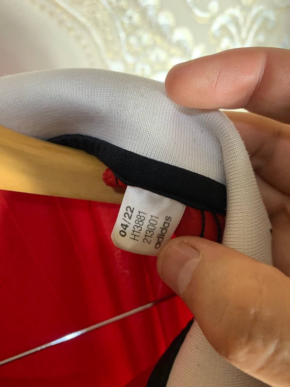 Adidas VINTAGE ADIDAS FC MANCHESTER UNITED ENGLAND SOCCER JERSEY Size US XL / EU 56 / 4 - 4 Thumbnail