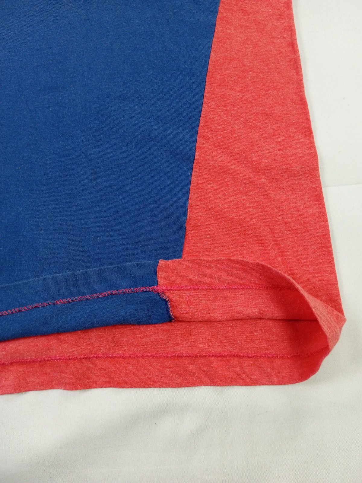 Givenchy VINTAGE GIVENCHY TSHIRT CRAZY MULTICOLOUR Size US L / EU 52-54 / 3 - 9 Thumbnail