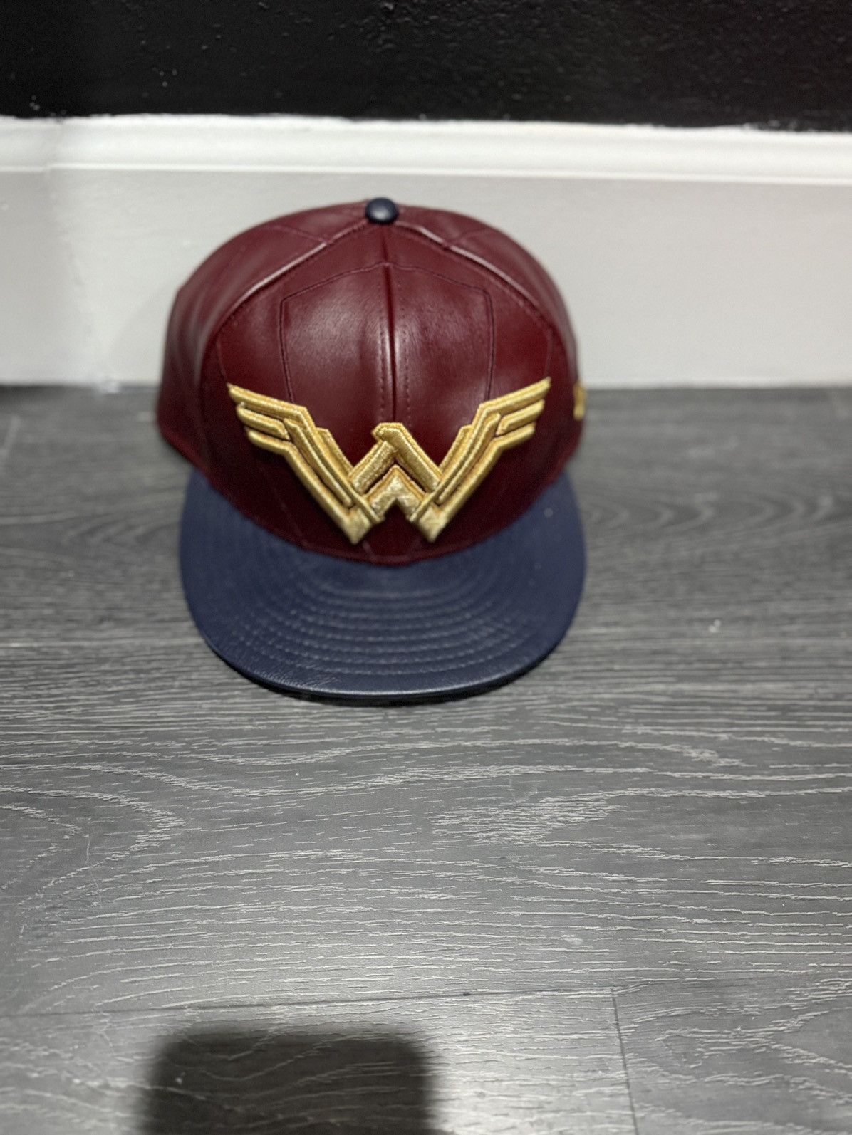 New Era Wonder Woman Justice League New Era Hat Size 46 - 1 Thumbnail