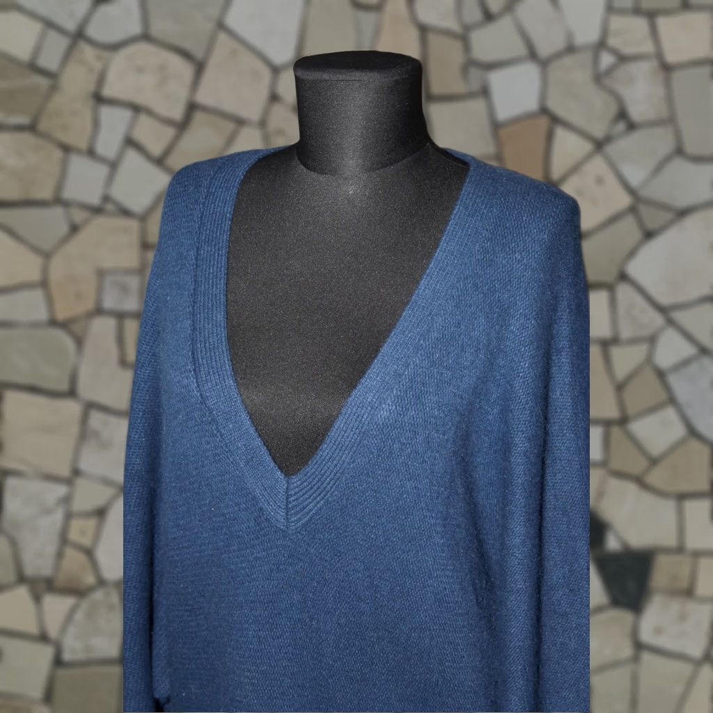 Tiger of Sweden Tiger of Sweden Shirt Womens Wool Angora Long Jumper Sweater M Navy Size M / US 6-8 / IT 42-44 - 1 Thumbnail