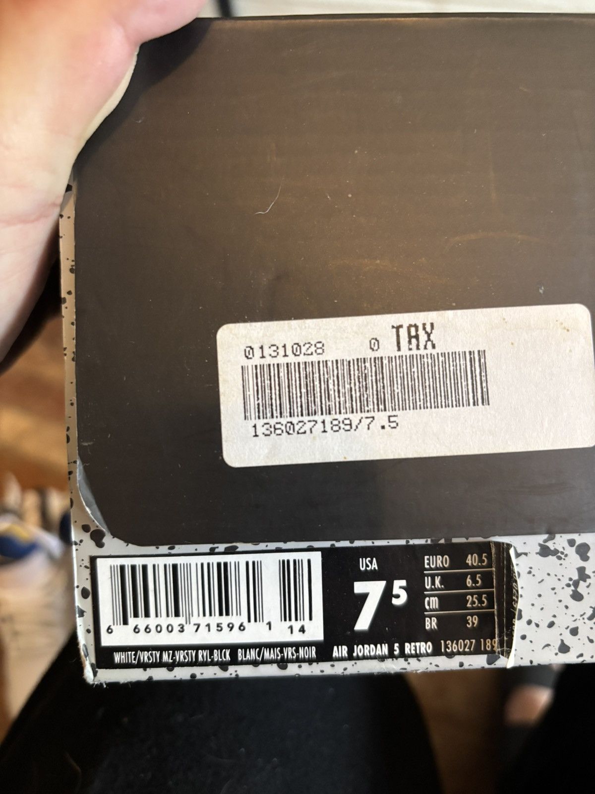 Nike Jordan Retro 5 Laneys Size US 7.5 / EU 40-41 - 5 Thumbnail