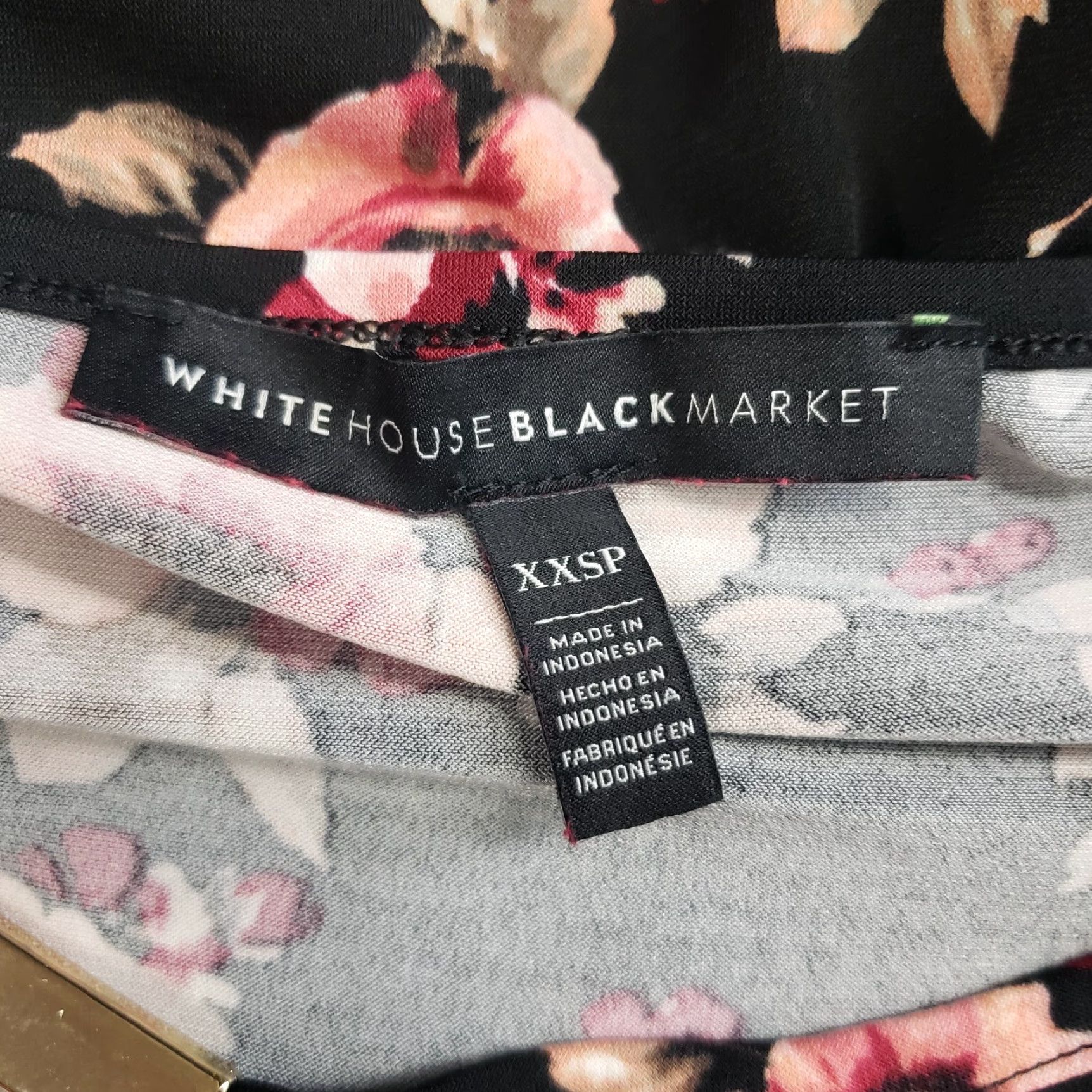 White House Black Market White House Black Market Blouse Womens Top Long Sleeve Floral Lace Hem 2XSP Pink Red Black Vintage No N/A Size XXS / US 00 / IT 34 - 6 Thumbnail