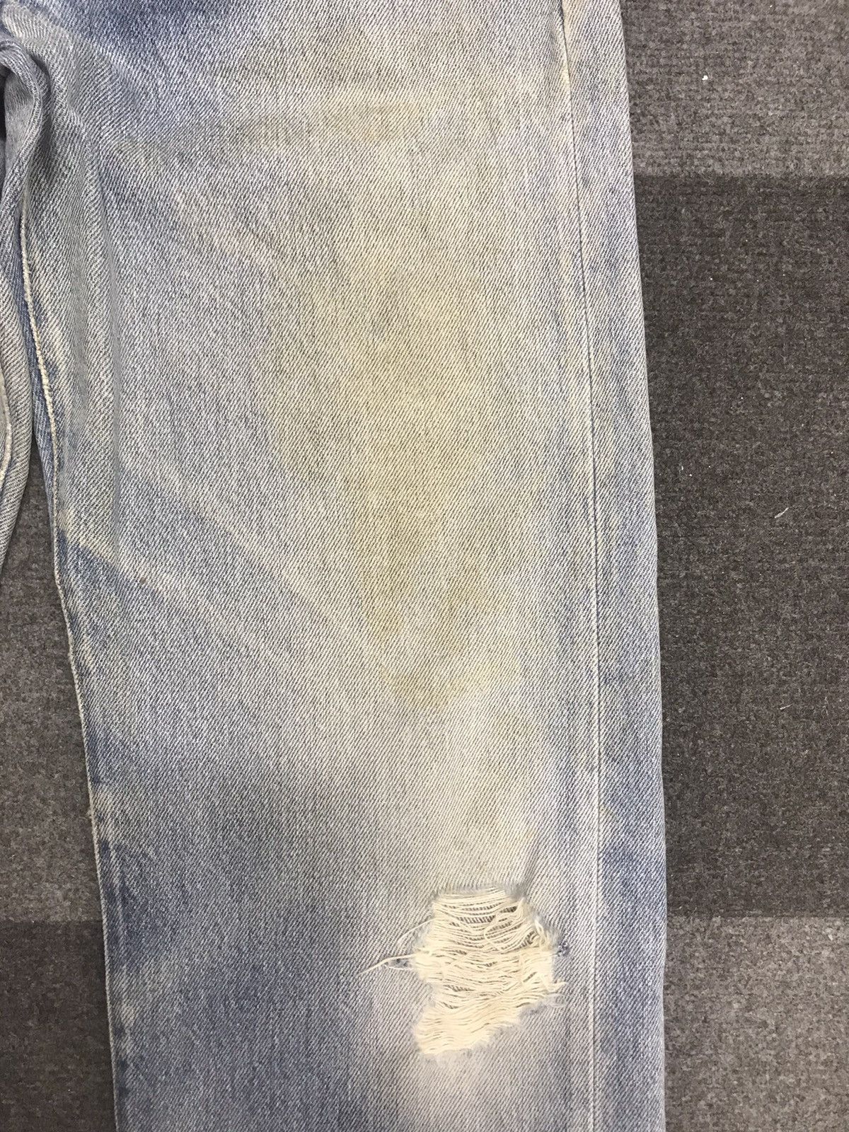 Levi's Vintage Levis 501 Light wash Distressed Jeans Size US 30 / EU 46 - 4 Thumbnail