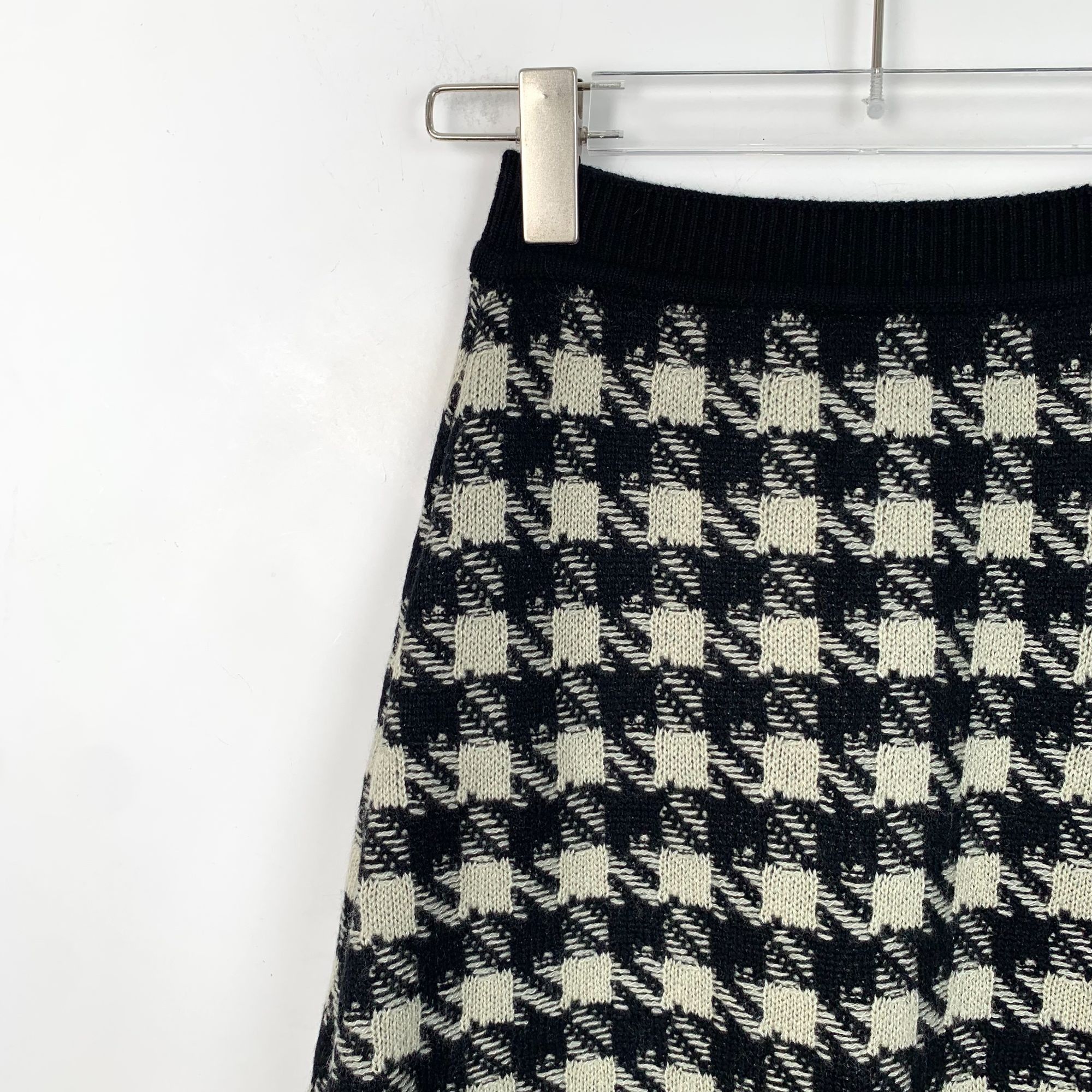 Gucci Gucci Color-Block Houndstooth Cashmere Midi Skirt (Size XXS) Size 33" - 6 Thumbnail