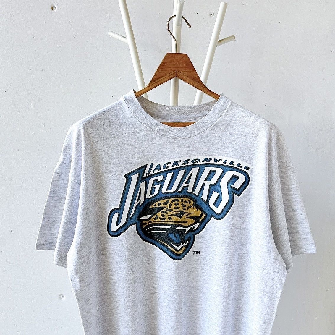 Vintage 90s Jacksonville Jaguars NFL t-shirt/ XL Size US XL / EU 56 / 4 - 4 Thumbnail