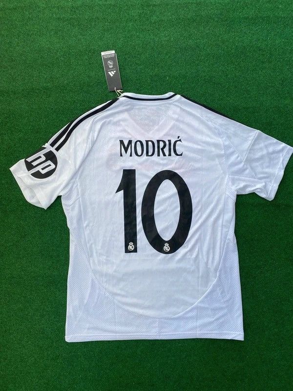 Adidas Adidas Real Madrid Modric T-shirt size L Size US L / EU 52-54 / 3 - 1 Thumbnail