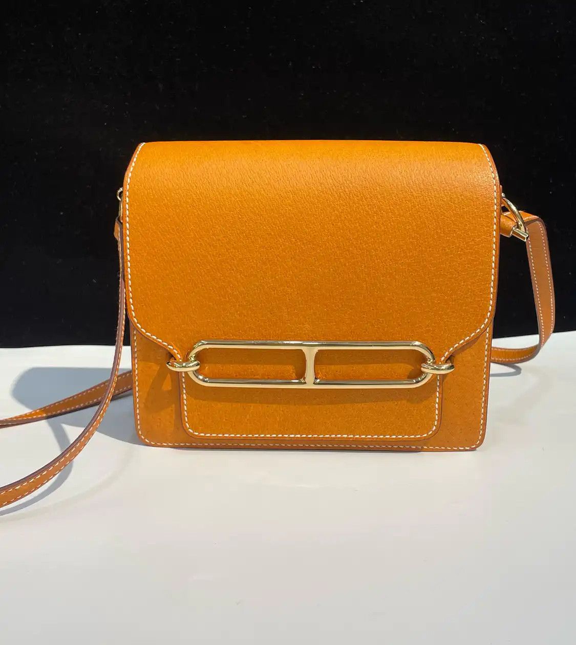 Hermes Hermes Roulis Gold Toffee cowhide leather crossbody bag silver hardware U Size ONE SIZE - 1 Thumbnail