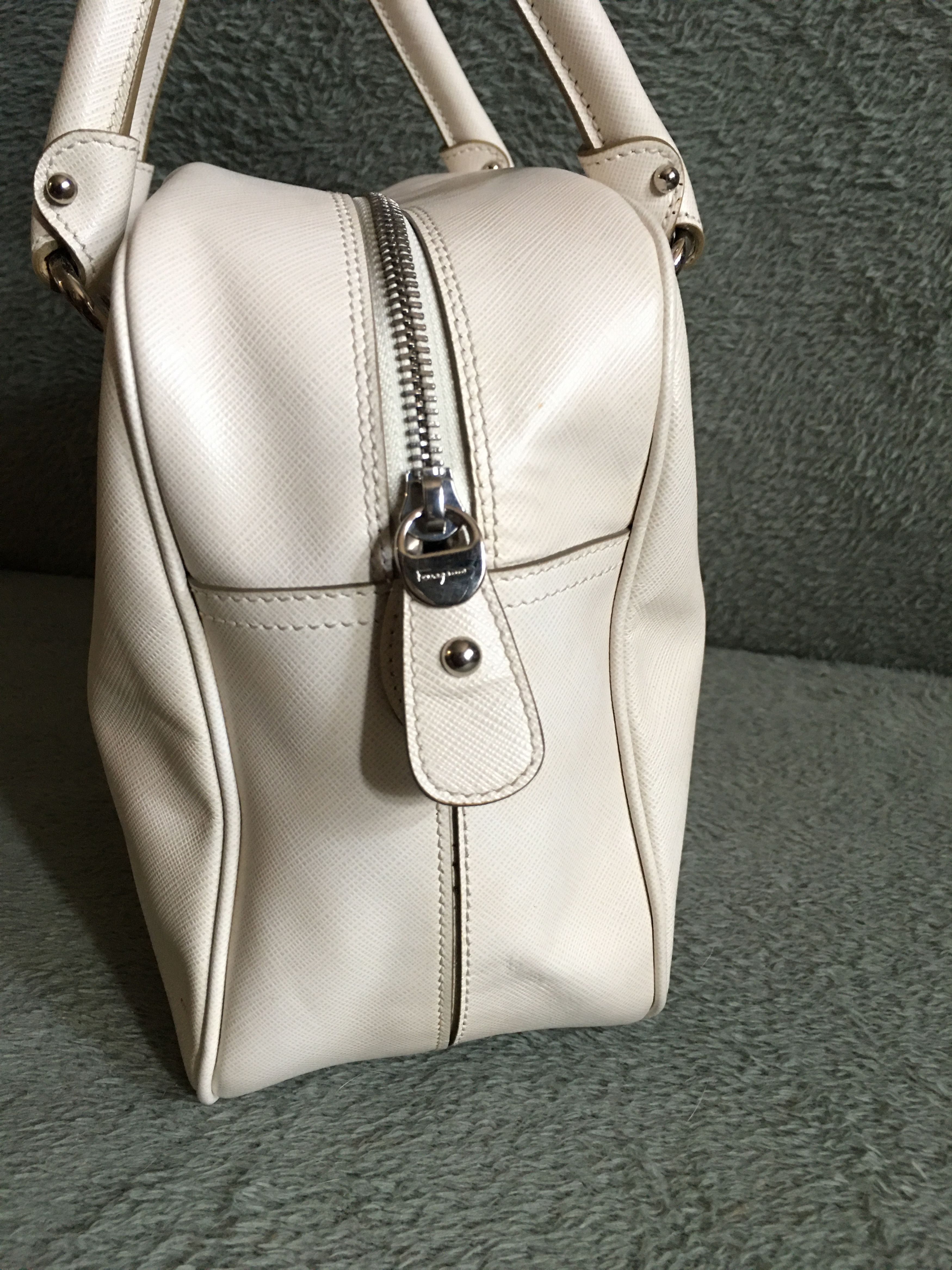 Salvatore Ferragamo Salvatore Ferragamo Cream Saffiano Leather Satchel Bag Size ONE SIZE - 5 Thumbnail