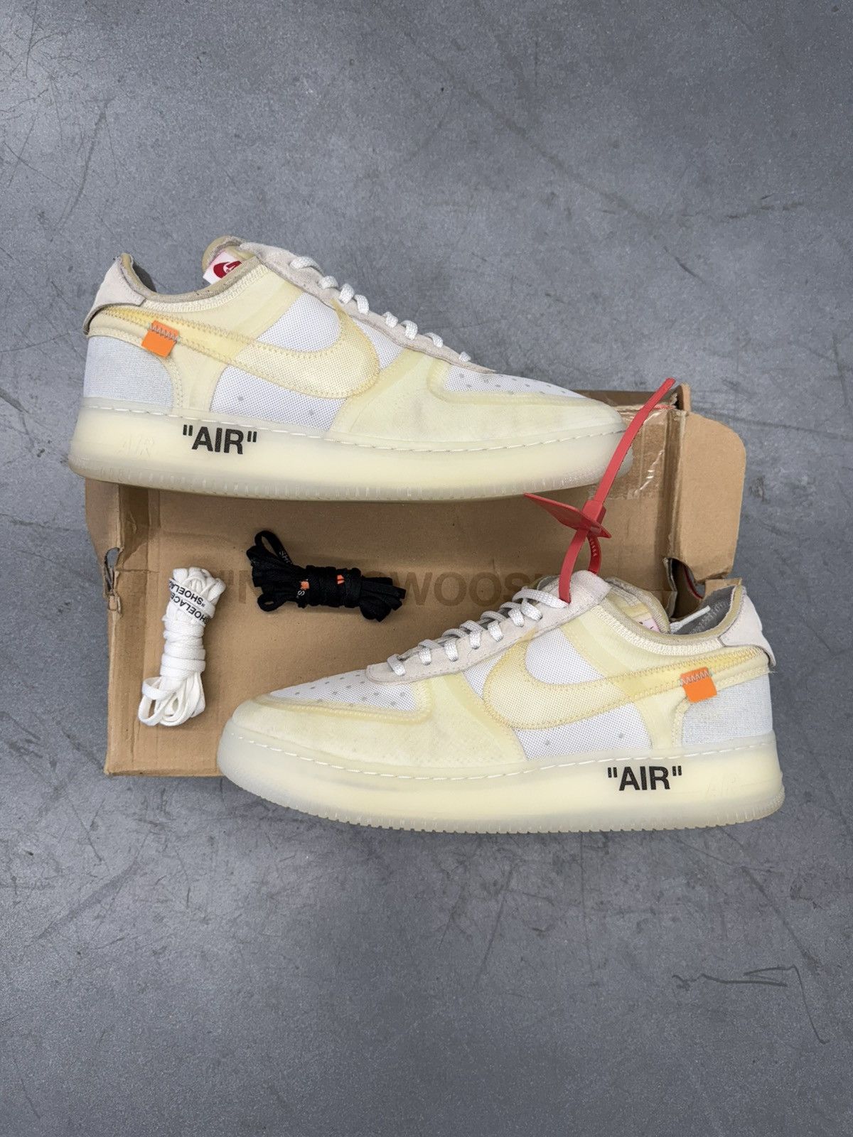 Nike × Off-White 2017 Nike Air Force 1 Low Off-White Size US 12 / EU 45 - 1 Thumbnail