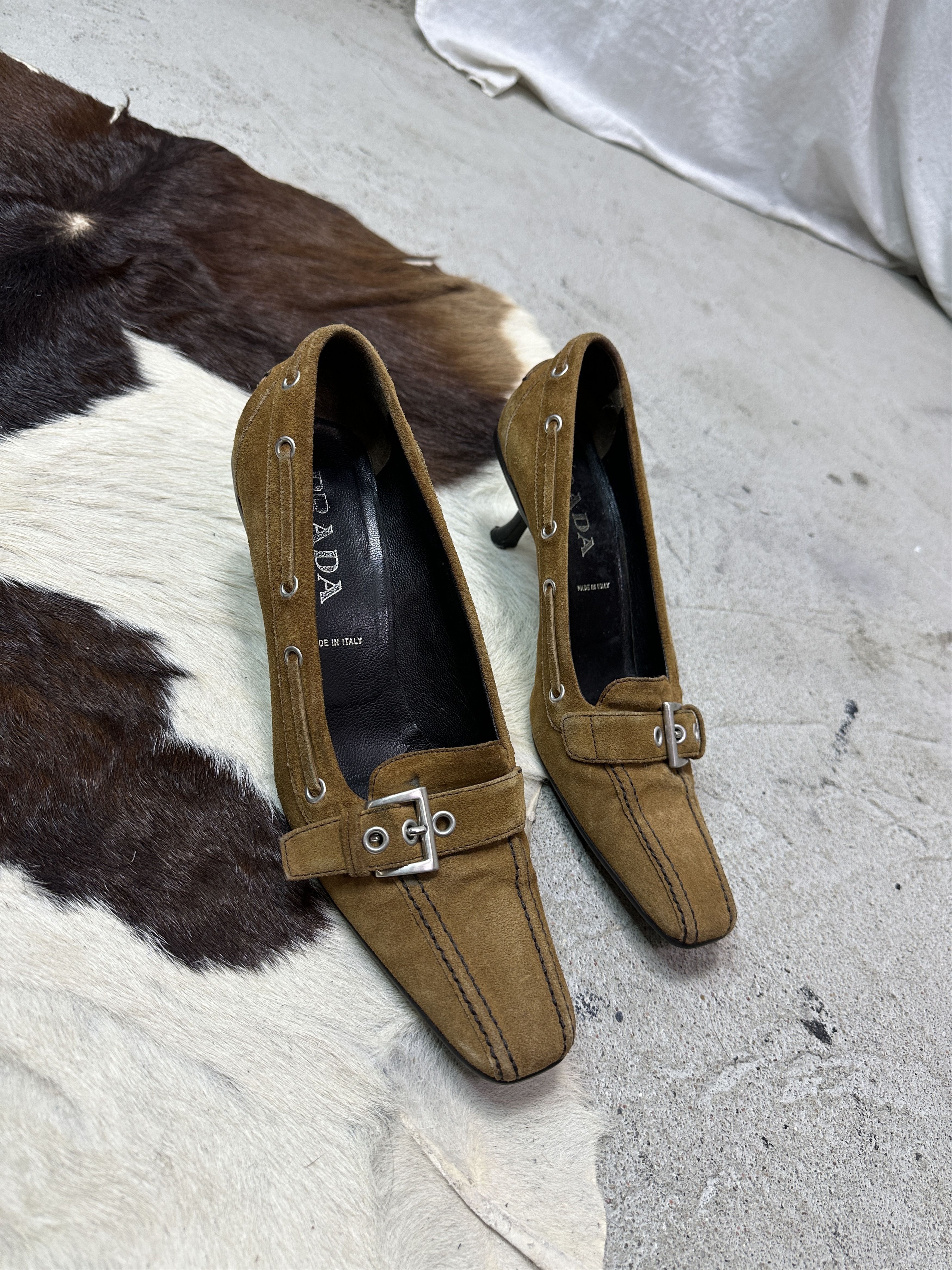 Vintage Vintage Leather Prada Suede Buckled Kitten Heels Y2K Size US 9.5 / IT 39.5 - 1 Thumbnail