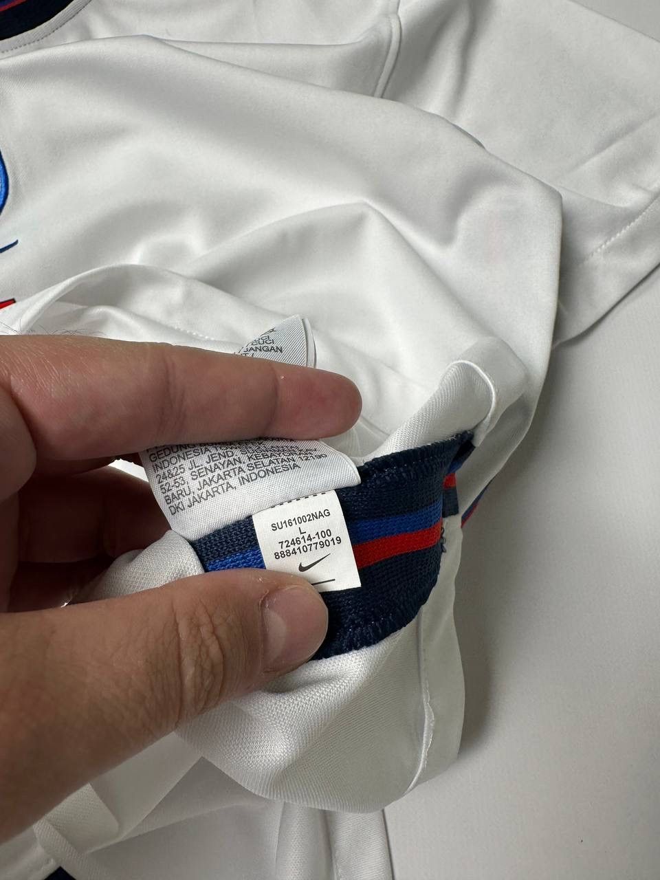 Other England 2020 Authentic Soccer Jersey Rice #4 Size US L / EU 52-54 / 3 - 6 Thumbnail