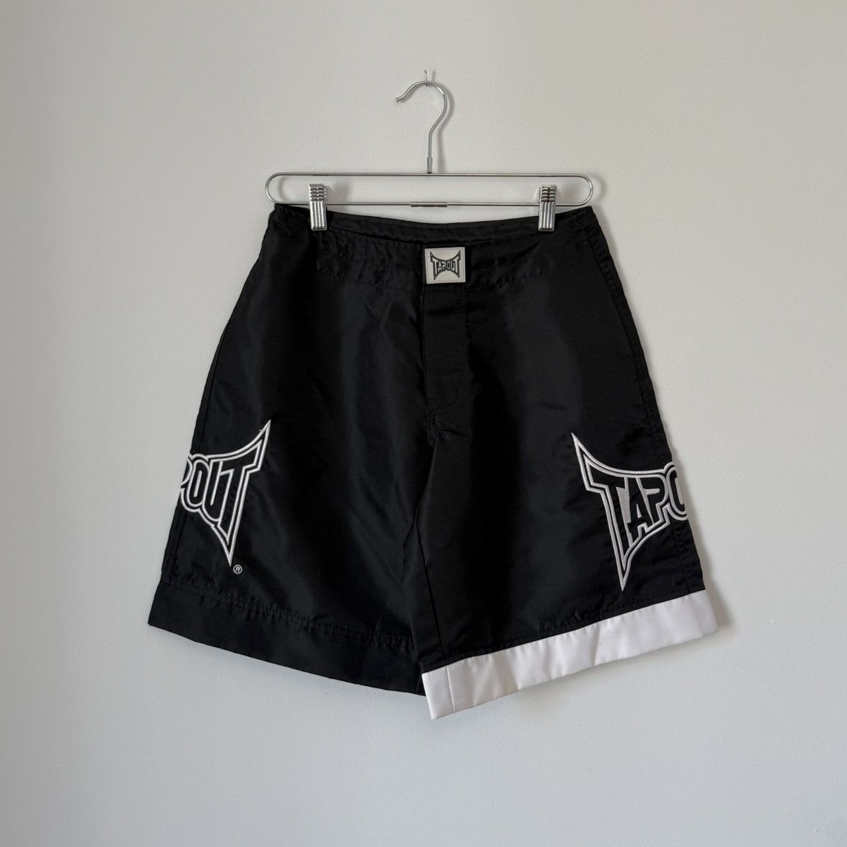 Tapout Vtg 2000s Tapout Logo MMA Fight Shorts Grunge Y2K ERD Size US 27 - 2 Thumbnail