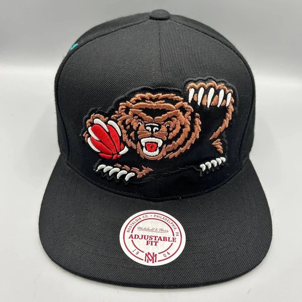 Mitchell & Ness Vancouver Grizzlies Hat Men Snap Back Cap Hardwood Classics Size ONE SIZE - 1 Thumbnail