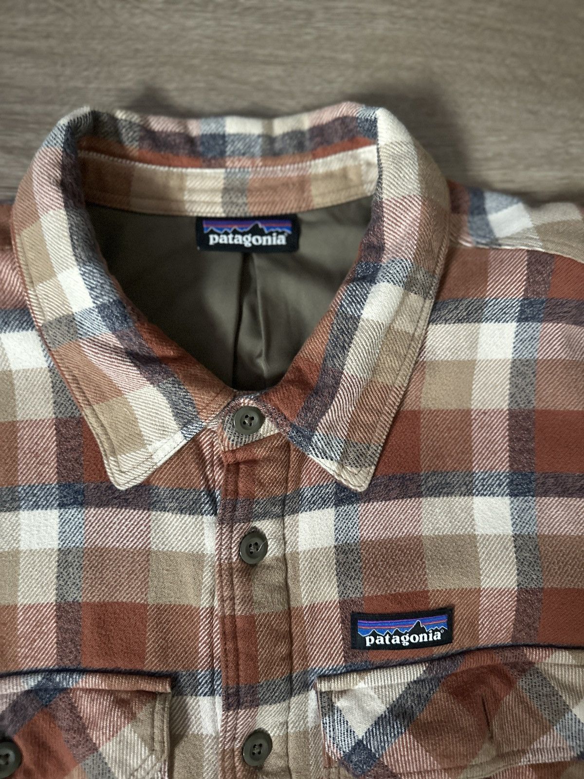 Patagonia Lightweight Insulated Fjord Flannel Jacket XL Mojave Khaki Size US XL / EU 56 / 4 - 5 Thumbnail
