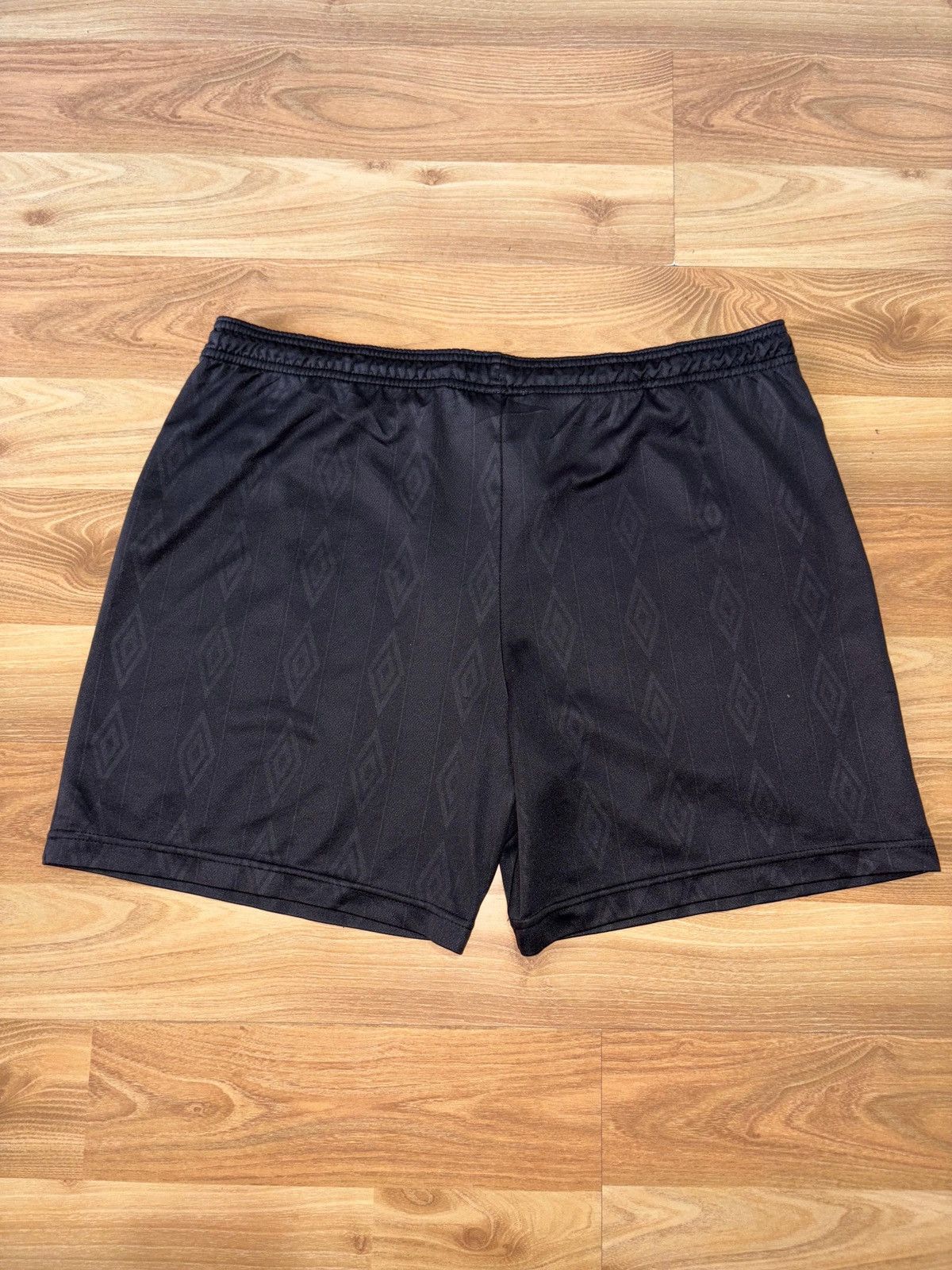 Umbro Y2K Streetwear 90’s Umbro Shorts Size US 36 / EU 52 - 2 Thumbnail