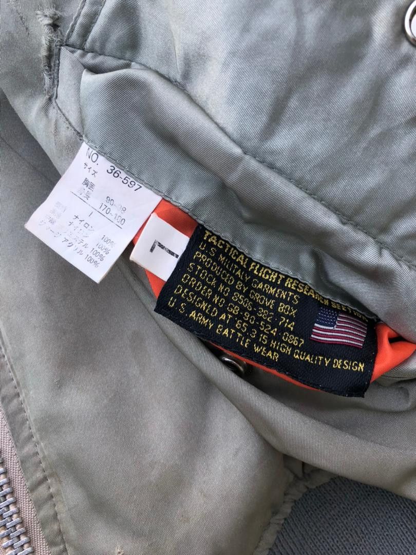 Vintage Vintage Military Reversible Bomber Jacket Distressed Size US L / EU 52-54 / 3 - 4 Thumbnail