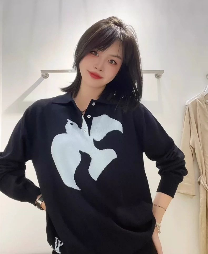 Louis Vuitton louis vuitton Peace dove sweater 2501-Nextarrow Size US M / EU 48-50 / 2 - 6 Thumbnail