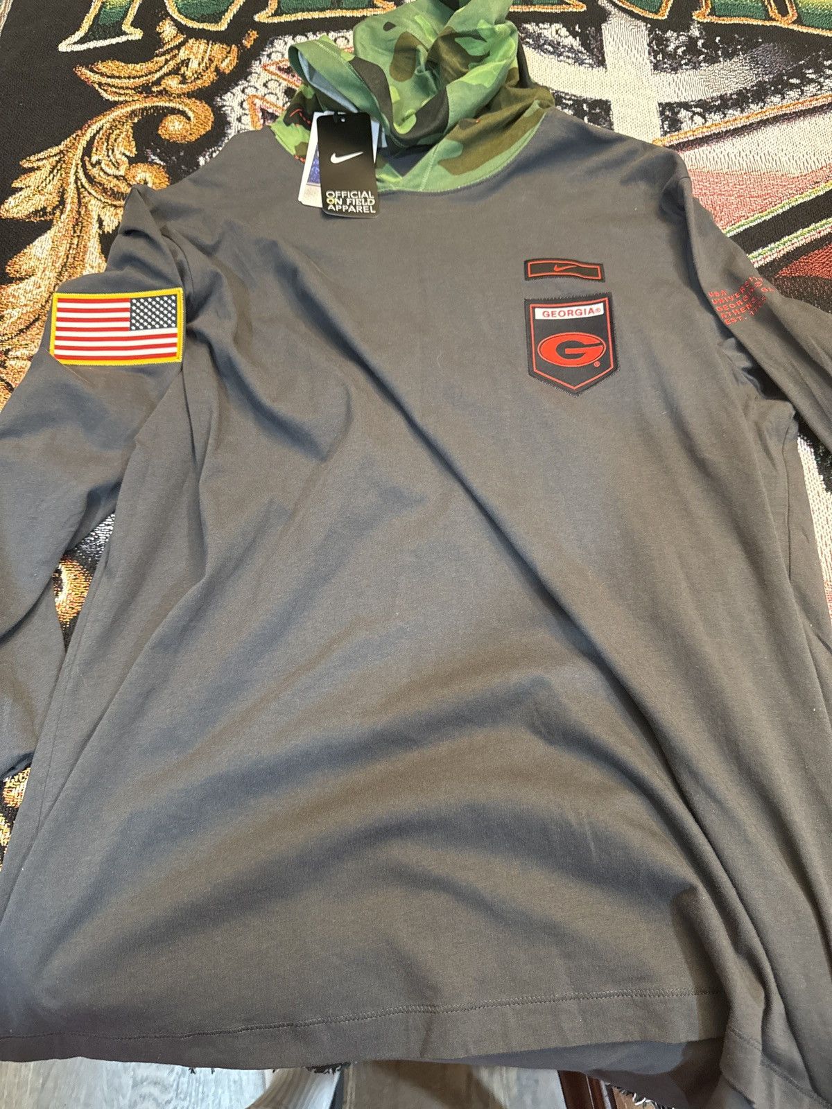 Nike NIKE UGA thin hooded shirt *NEW* Size US L / EU 52-54 / 3 - 2 Thumbnail