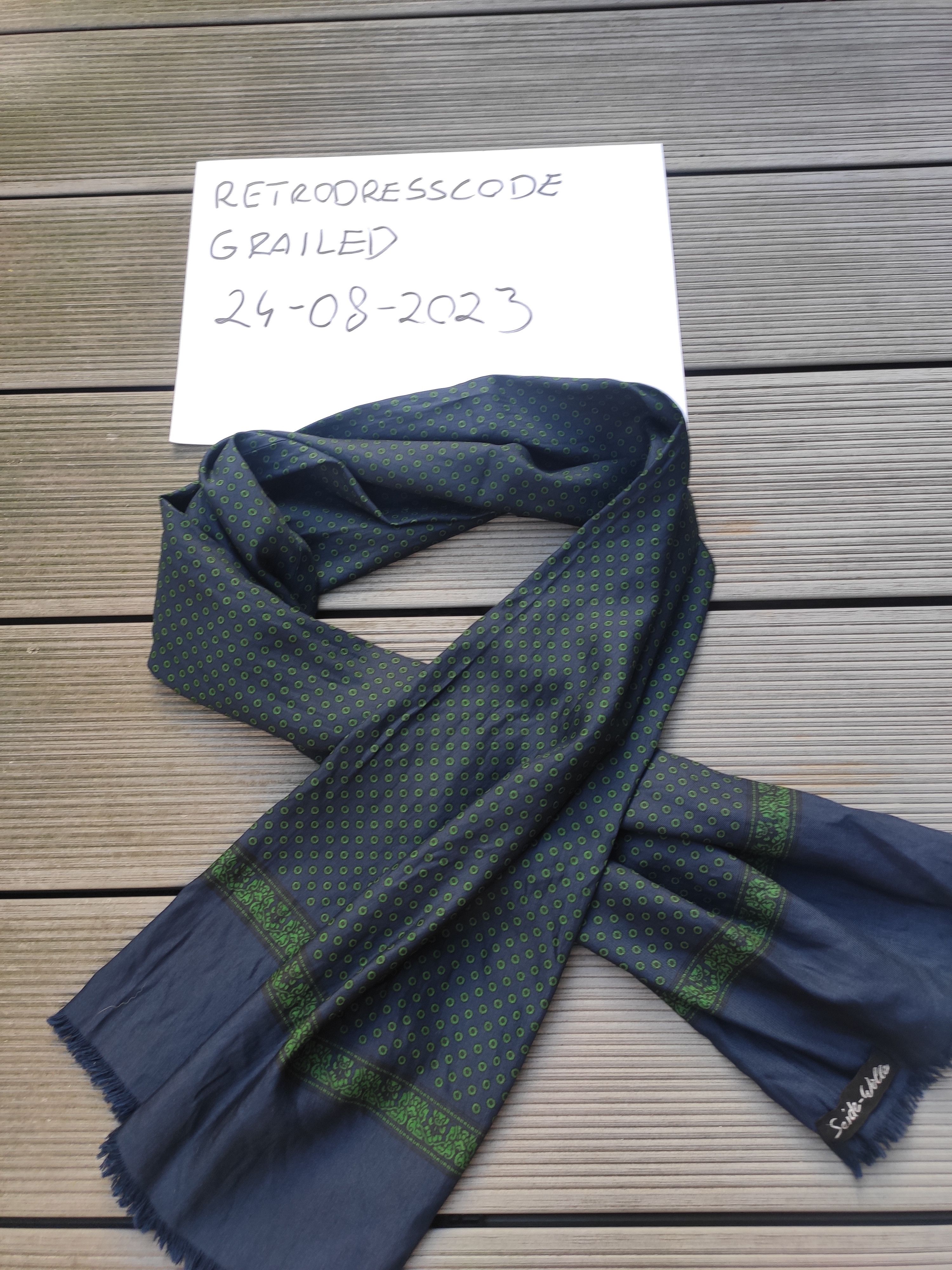 SikSilk × Vintage Wool silk scarf Size ONE SIZE - 1 Thumbnail