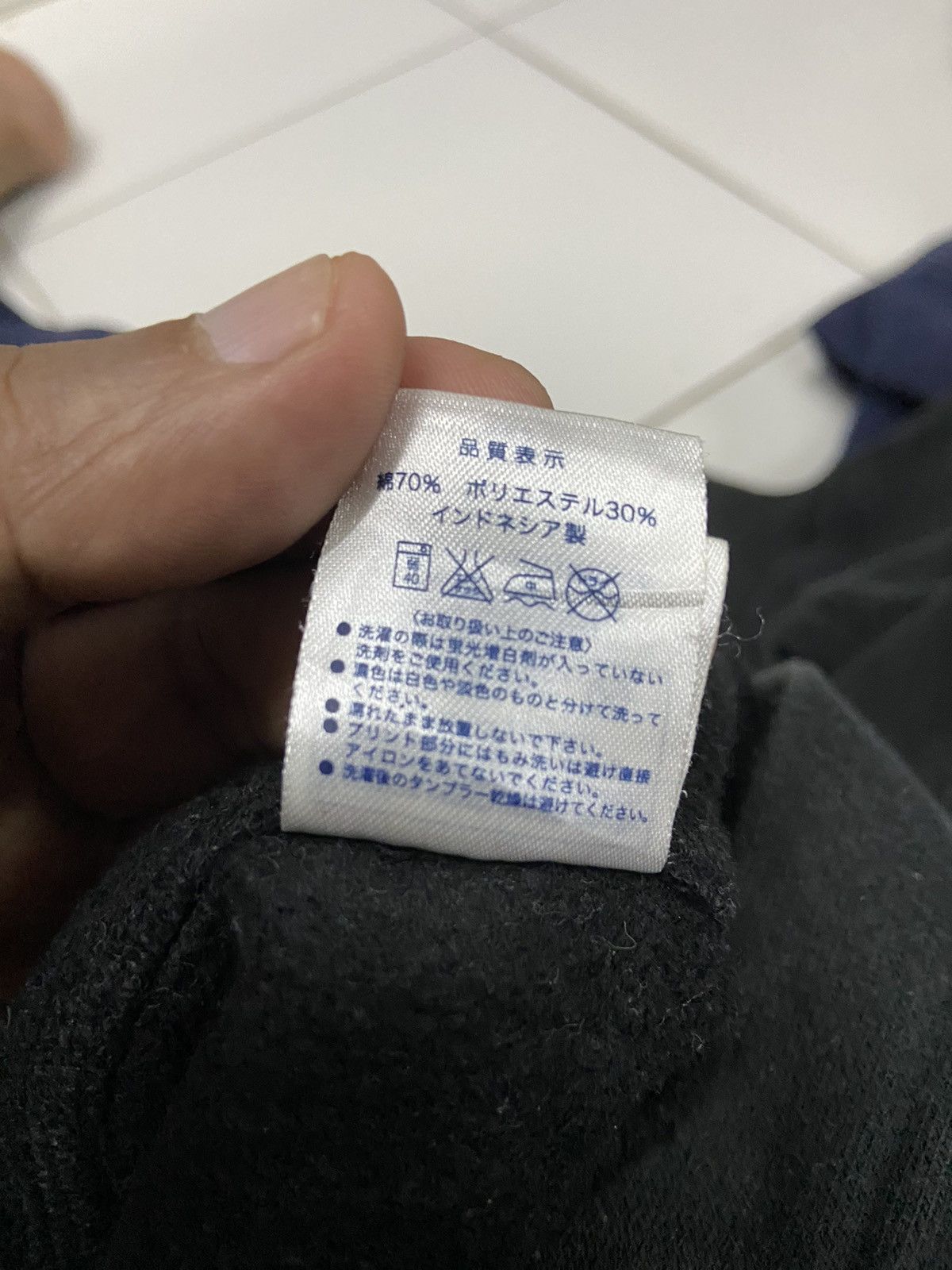 Japanese Brand WOMCADOLE BRAND BLACK HOODIE Size US M / EU 48-50 / 2 - 9 Thumbnail