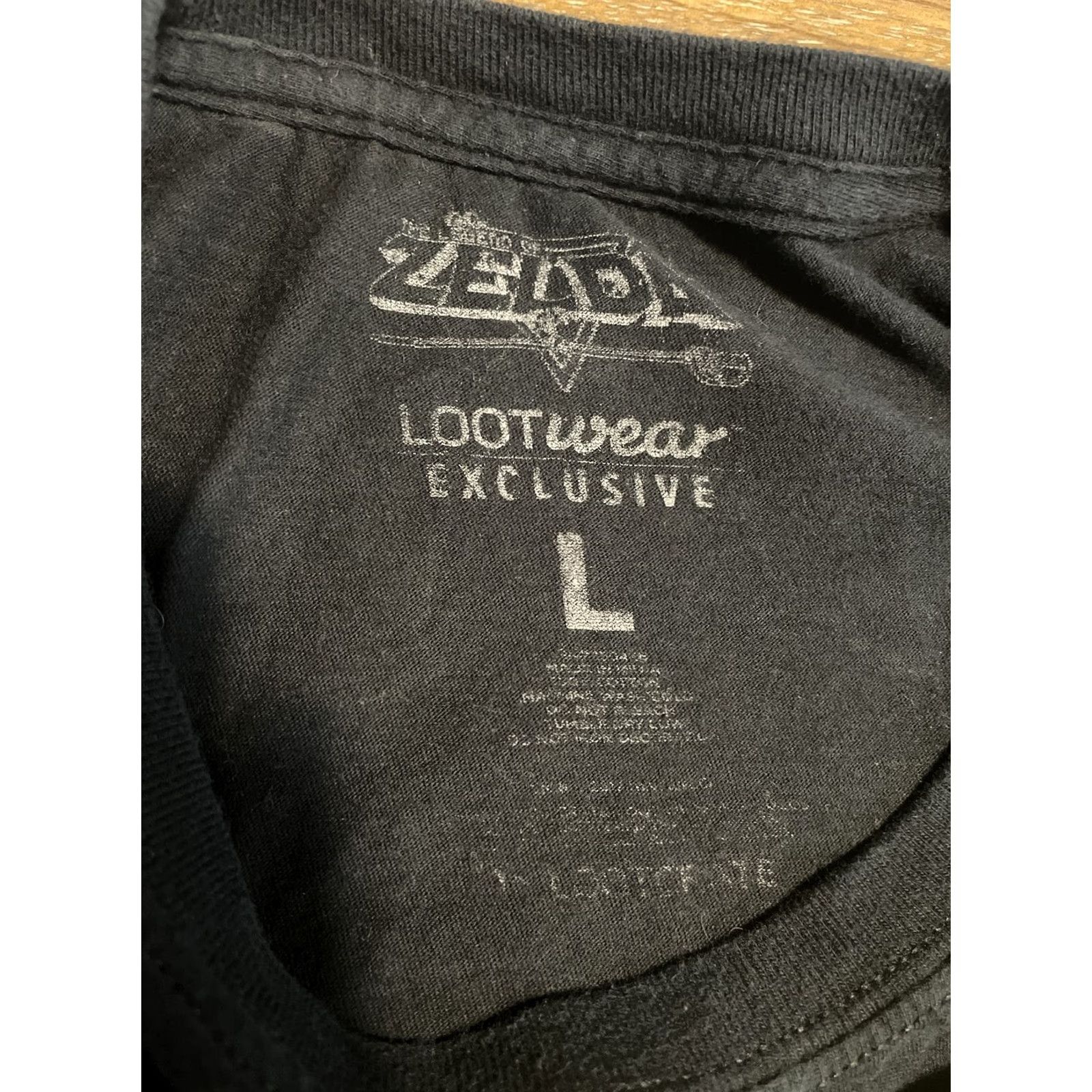 Vintage Lootwear Nintendo The Legend Of Zelda Graphic Map T-Shirt Mens Large Black Short Sleeve Crew Neck Graphic Tee Size US L / EU 52-54 / 3 - 4 Thumbnail