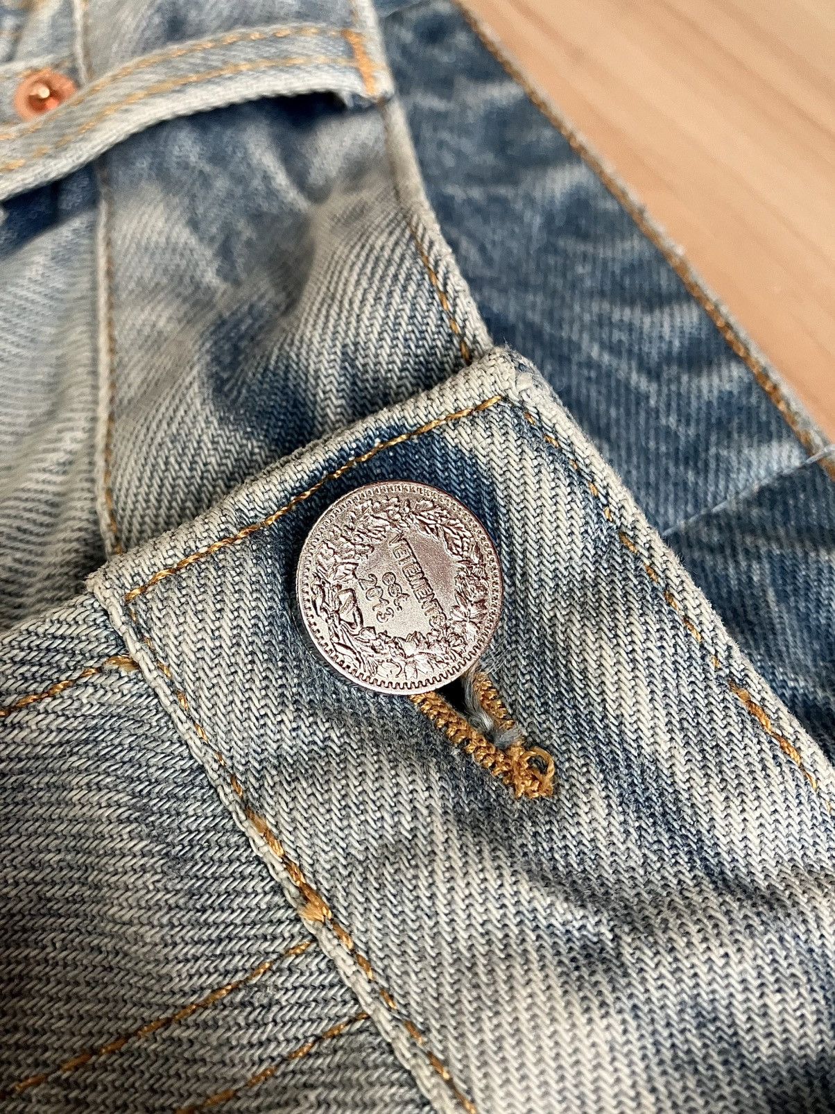 Vetements Vetements: Big Shape Jeans Light/ Ice Blue Size US 31 - 6 Thumbnail