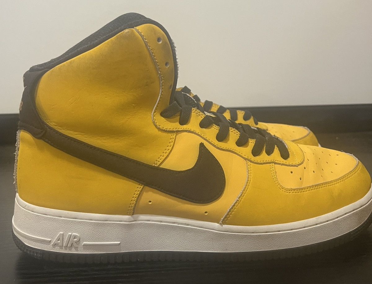 Nike SIZE 13 MEN - Nike Air Force 1 '07 Strap High Yellow Ochre Size US 13 / EU 46 - 3 Thumbnail