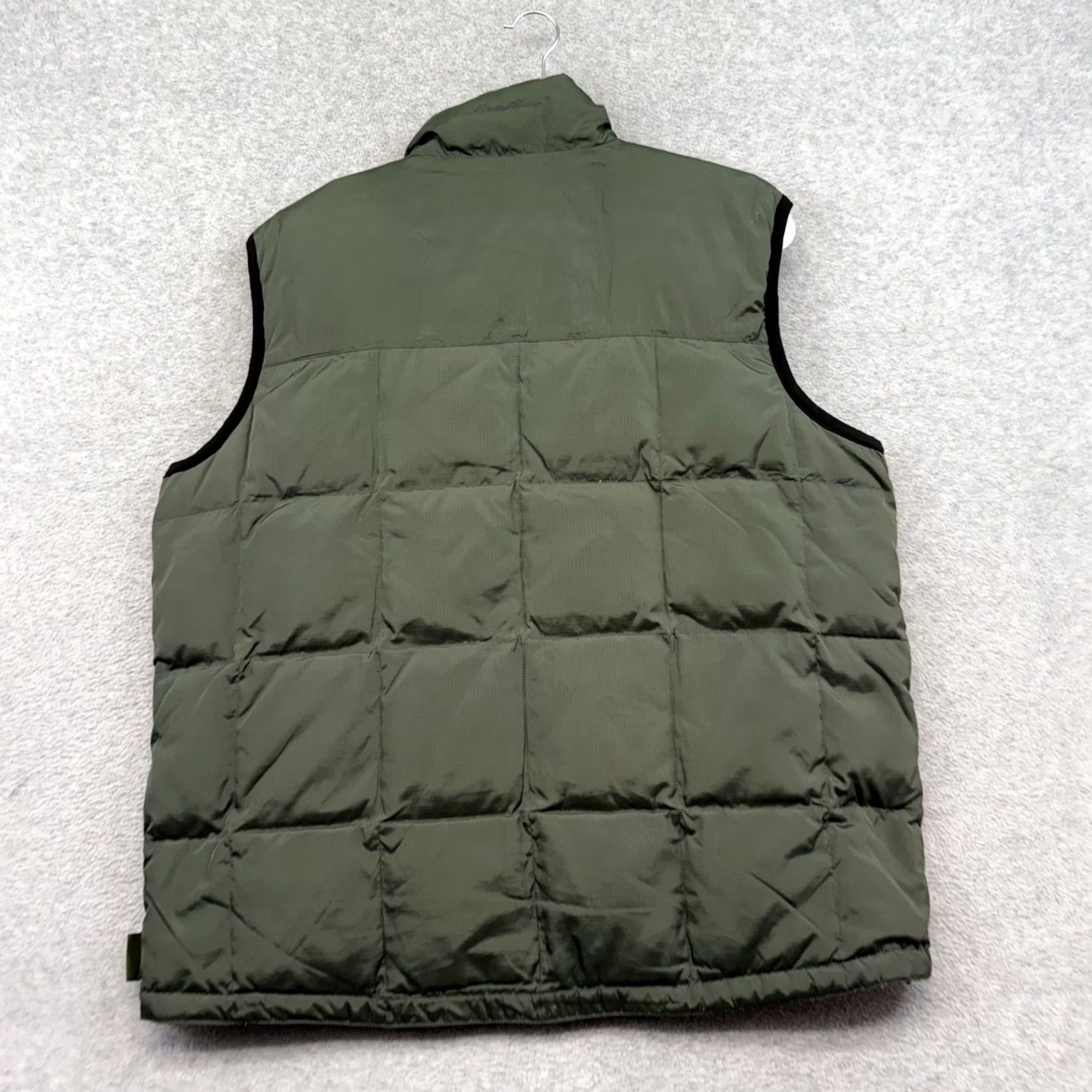 Eddie Bauer Eddie Bauer Vest Mens Large Green reversible Puffer Zip Pockets Nylon Down Lined Collared Size US L / EU 52-54 / 3 - 4 Thumbnail